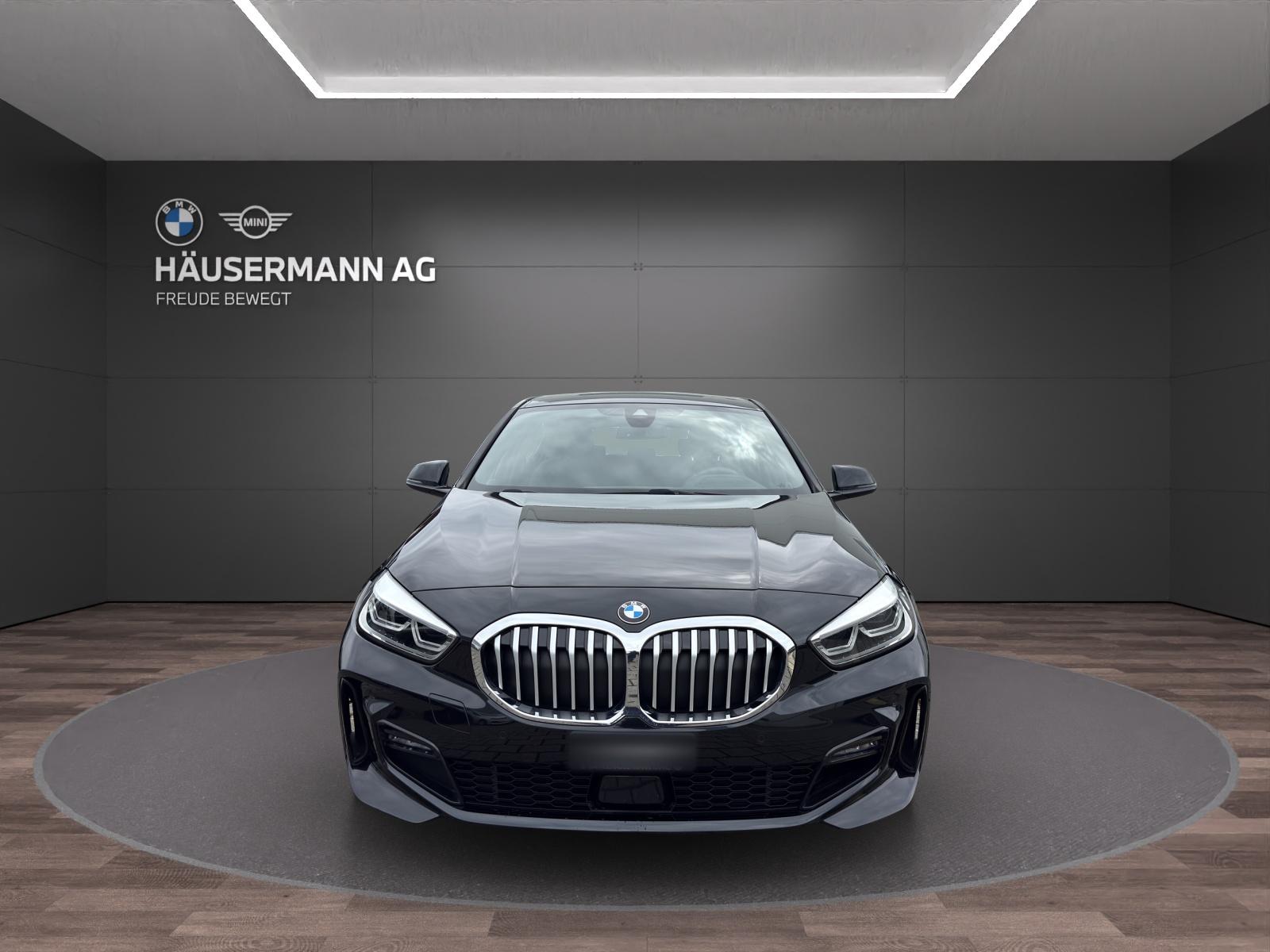 BMW 118i M SPORT-image-1