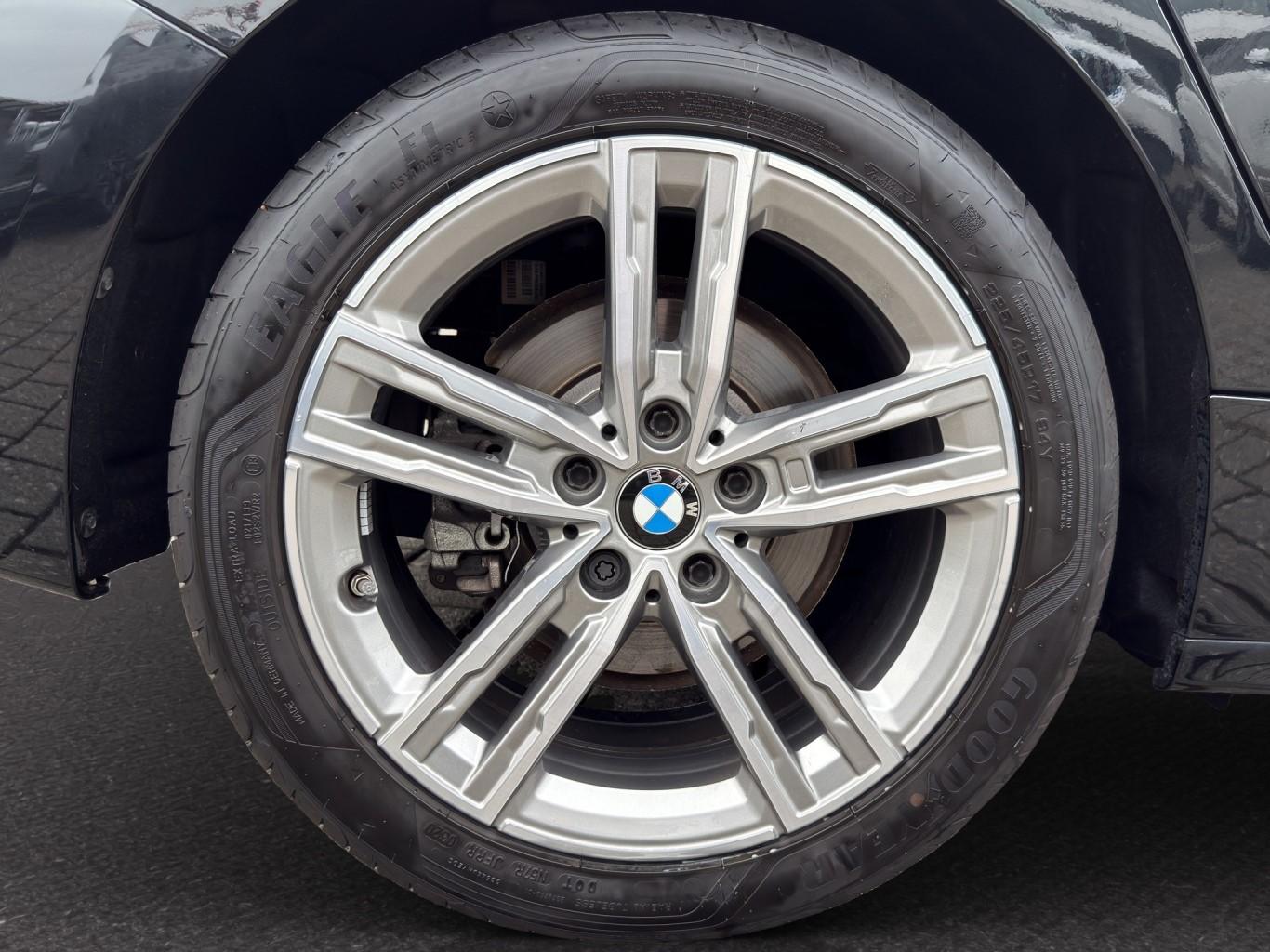 BMW 118i M SPORT-image-10