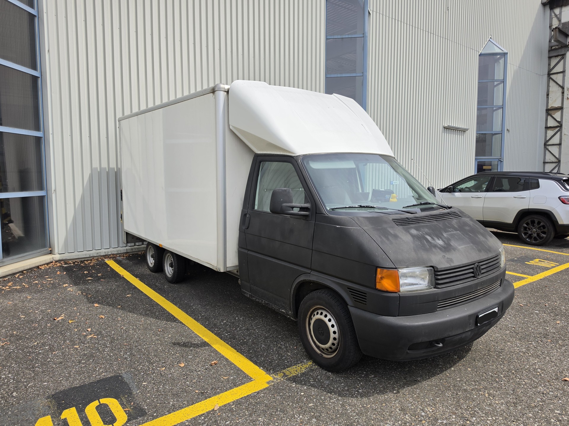 VW Kasten mit Hebebühne-image-1