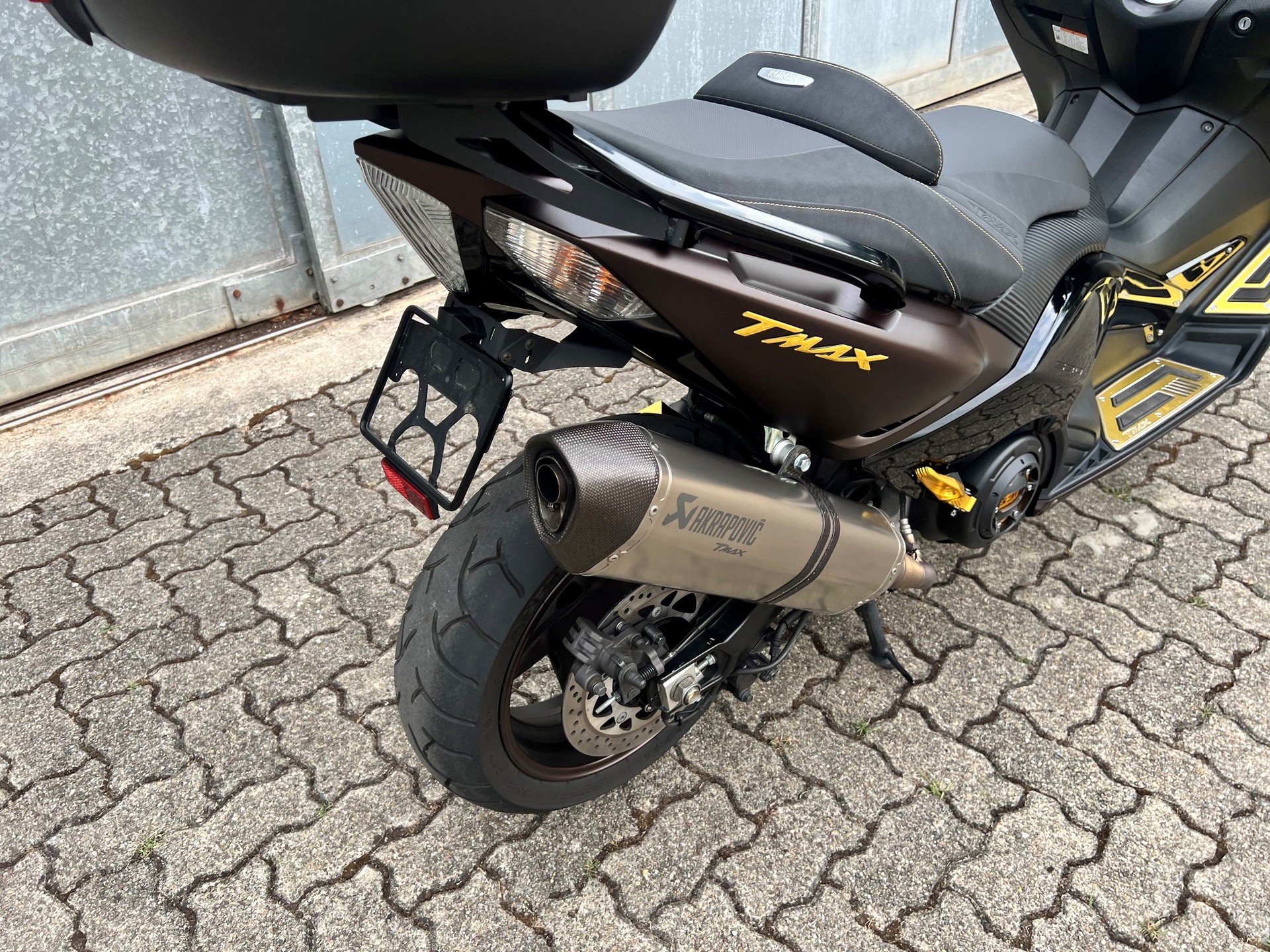 YAMAHA T-MAX XP 530 Bronze Max ABS-showroom-element-3