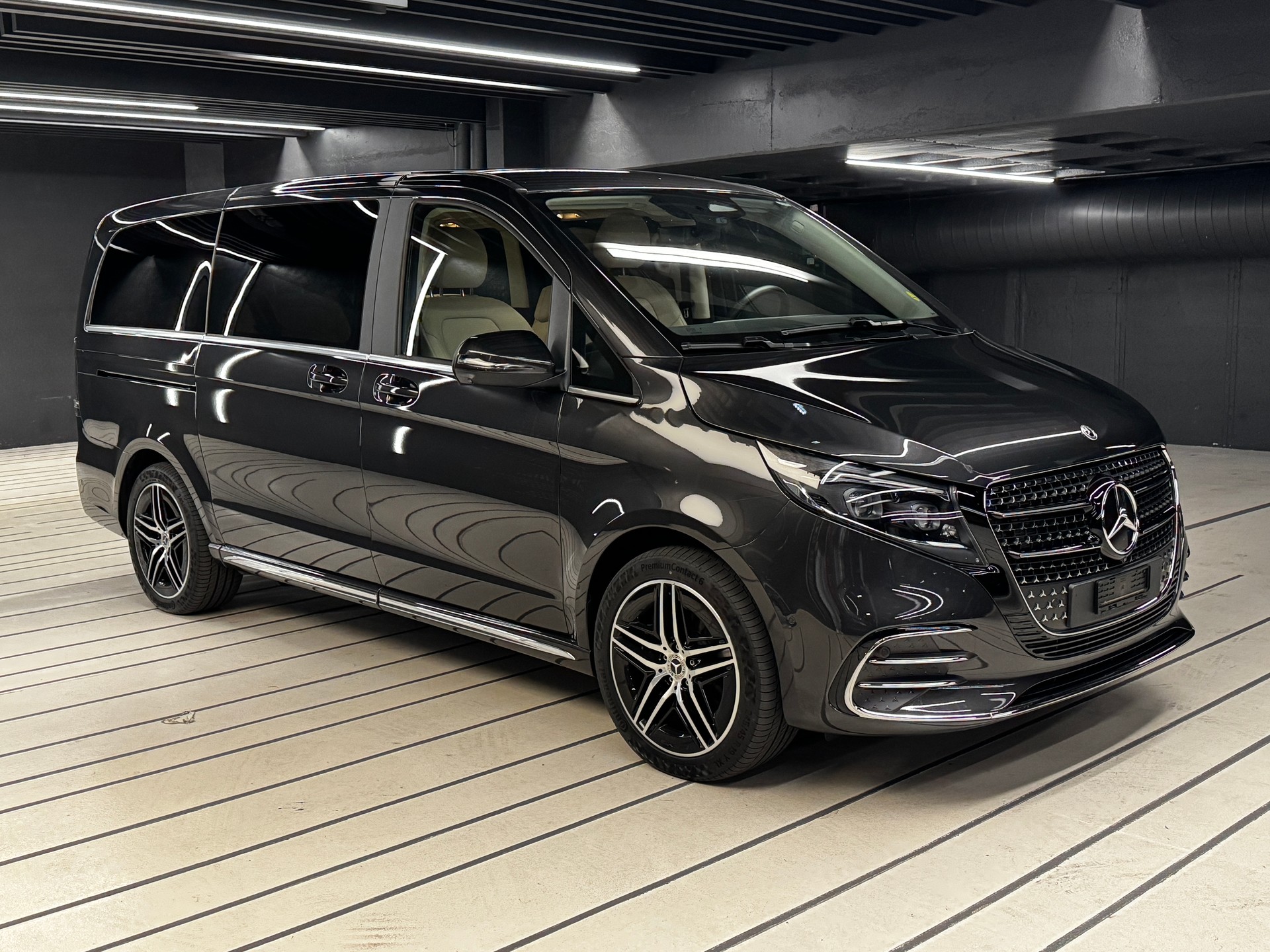 MERCEDES-BENZ V 300 d lang Avantgarde 9G-Tronic-image-4