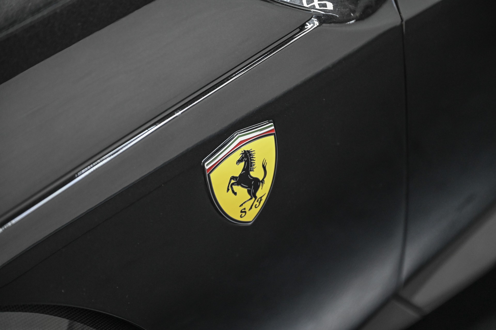FERRARI Purosangue 6.5 V12-image-17