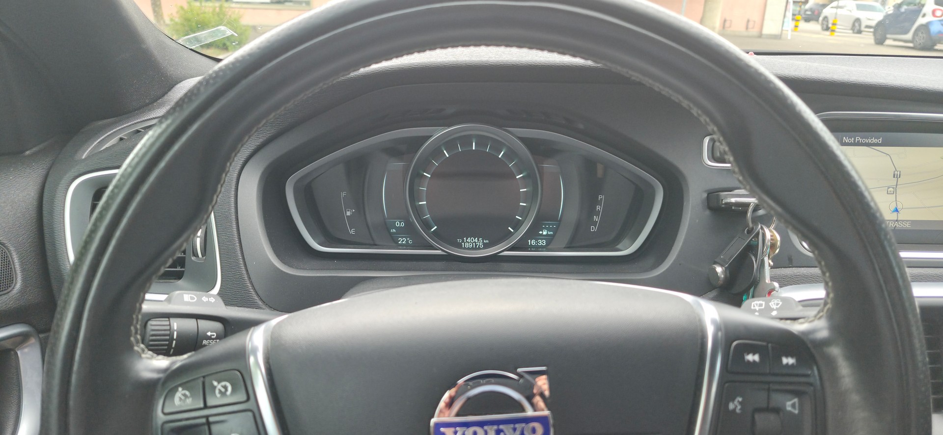 VOLVO T5 2.5 R-Design-image-4