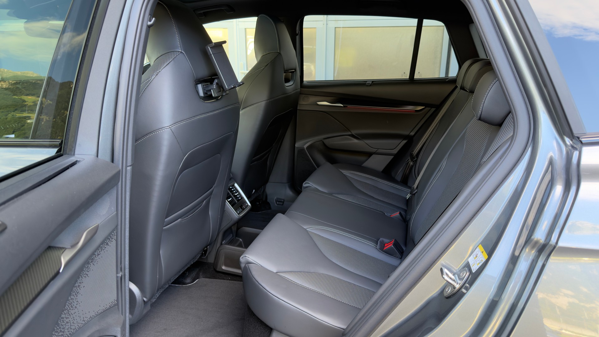 SKODA Enyaq RS 85x 4x4 340PS/250kW elektrisch-image-7