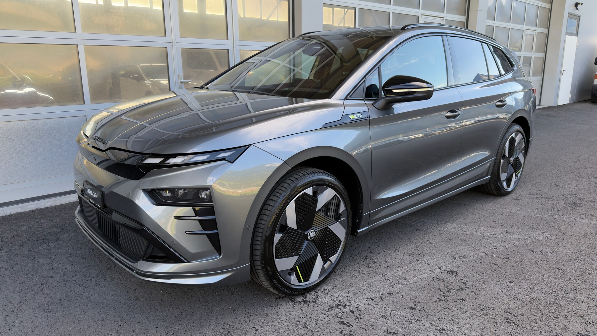 SKODA Enyaq RS 85x 4x4 340PS/250kW elektrisch-image-0