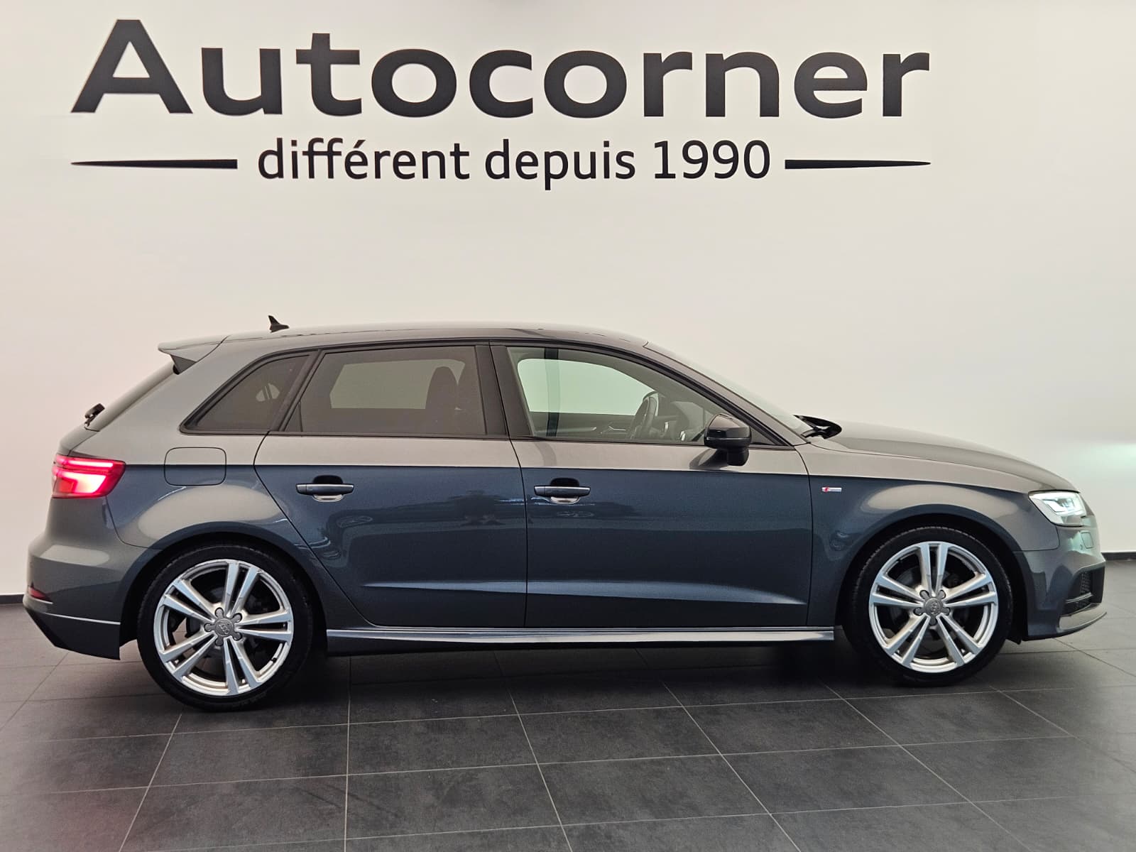 AUDI A3 Sportback 35 TFSI Sport S-tronic-image-5