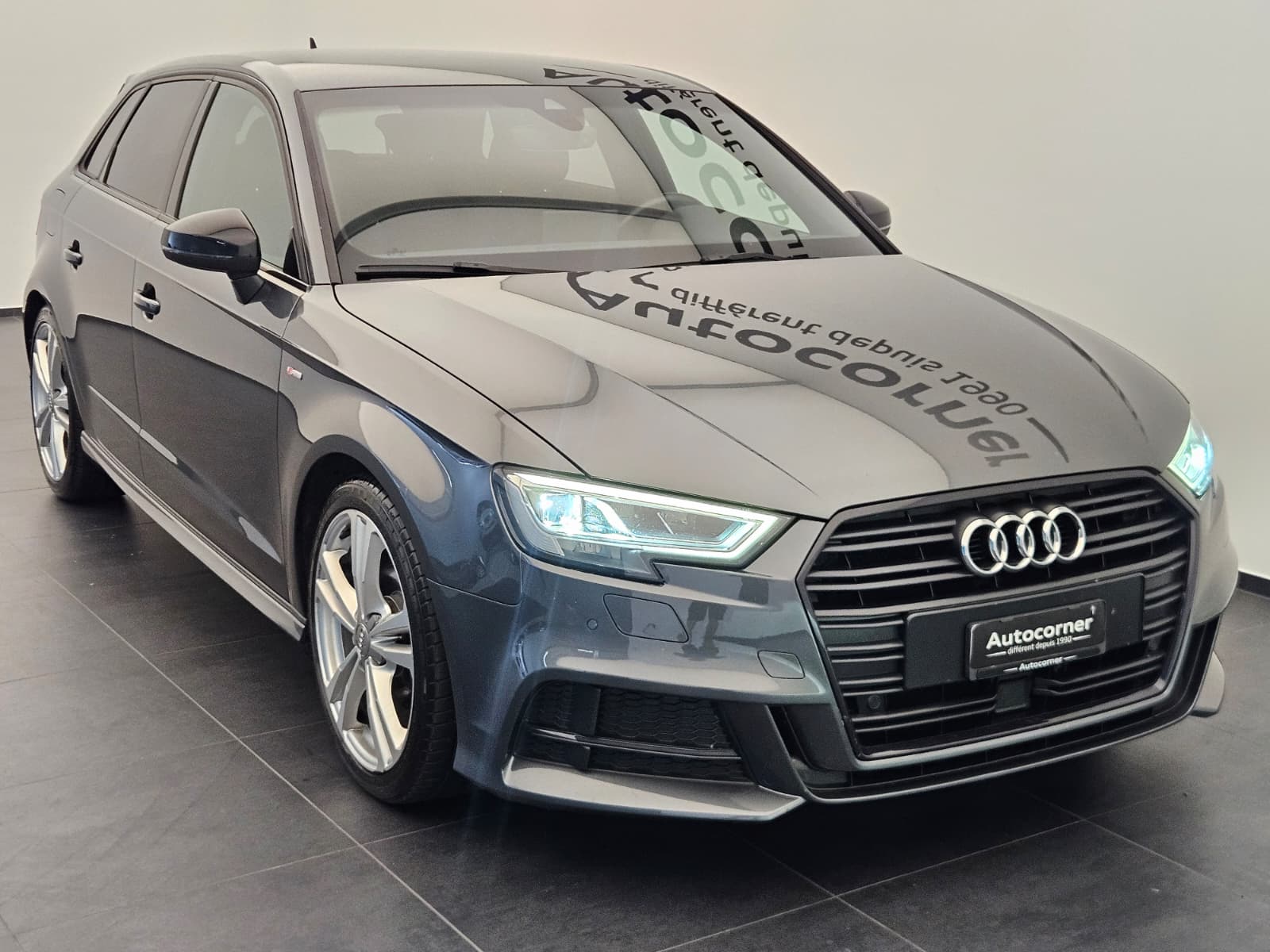 AUDI A3 Sportback 35 TFSI Sport S-tronic-image-4