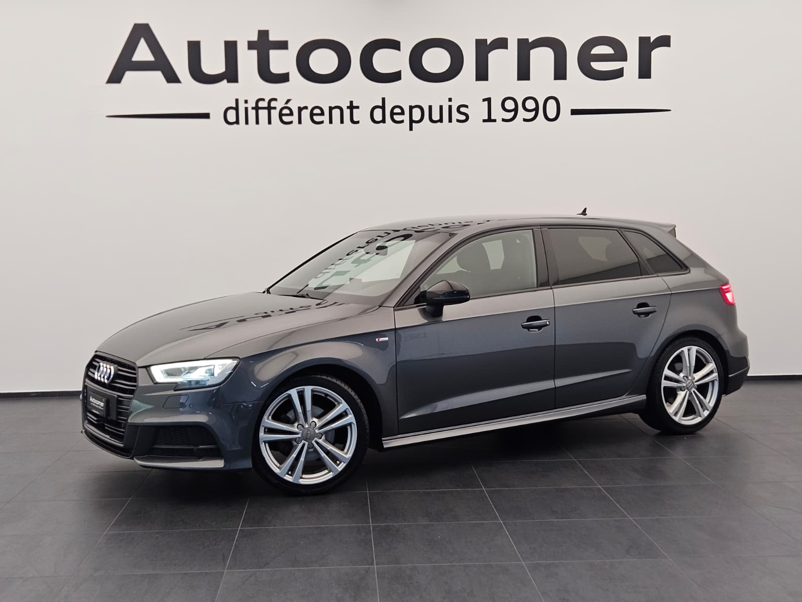AUDI A3 Sportback 35 TFSI Sport S-tronic-image-0