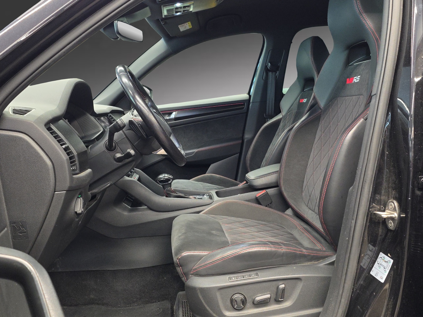 SKODA Kodiaq 2.0 Bi-TDI SCR RS 4x4 DSG-image-5