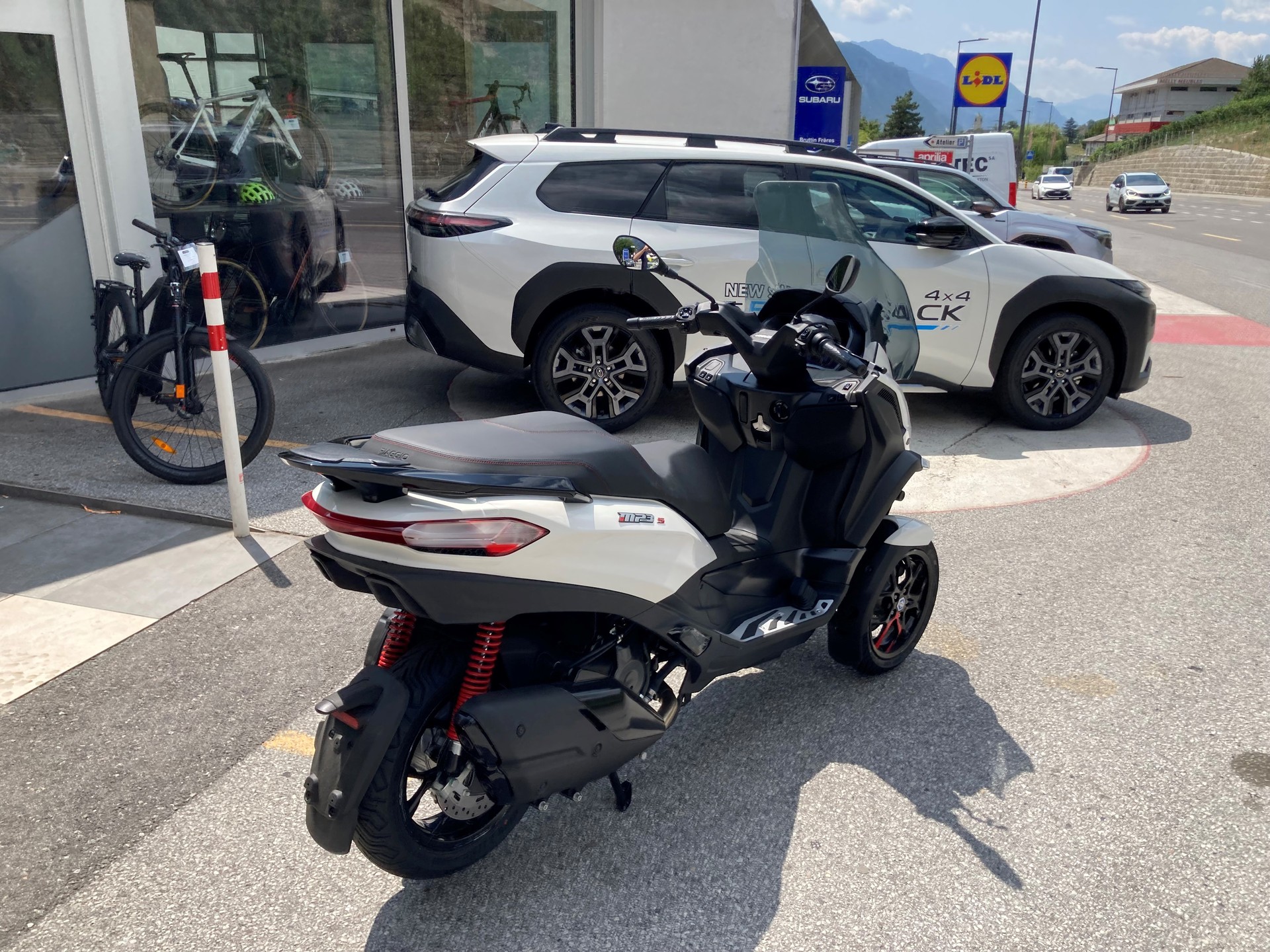 PIAGGIO MP3 400 Sport RST-image-5