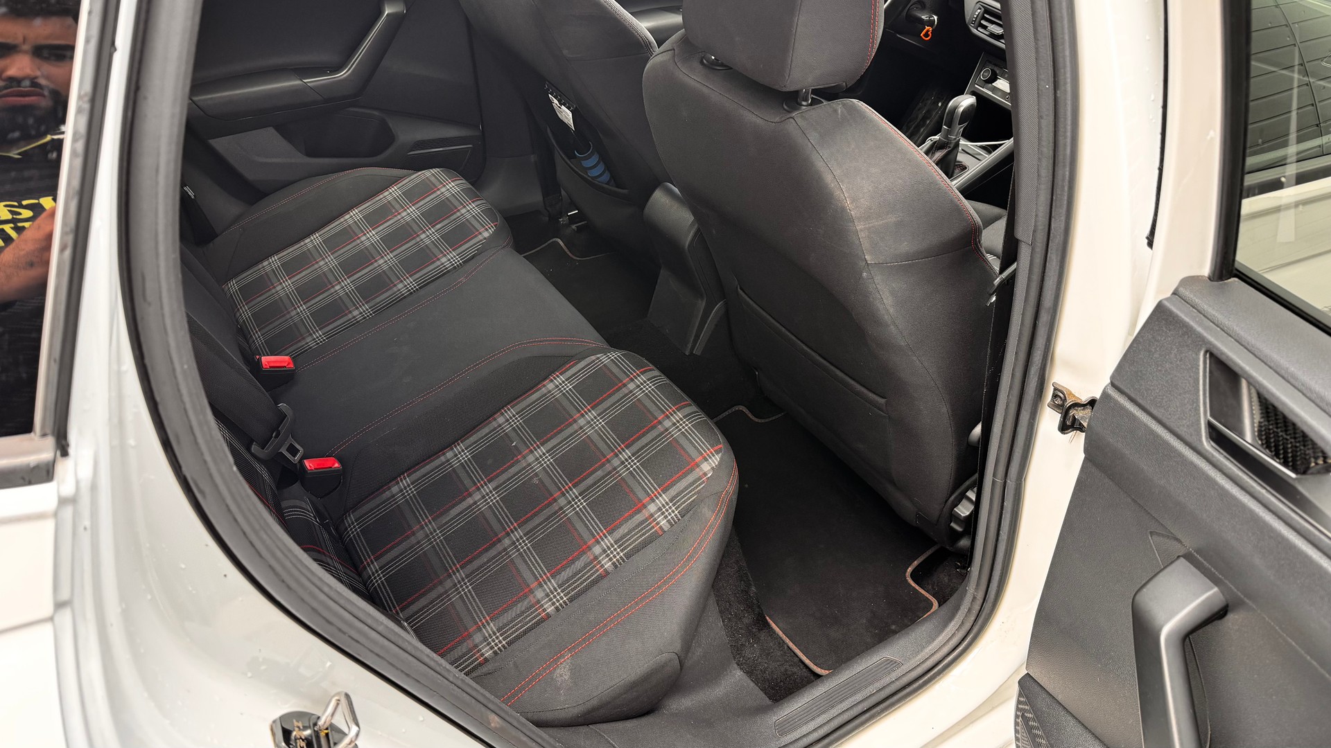 VW Polo 2.0 TSI GTI DSG-image-8