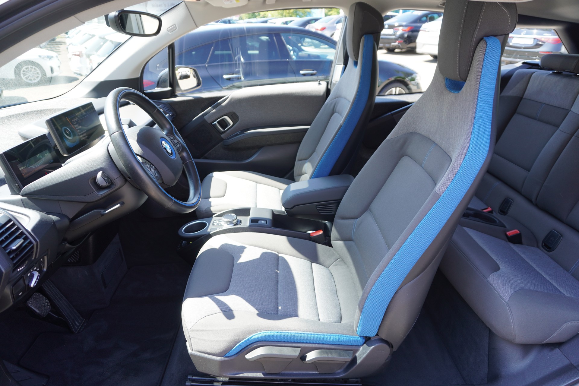 BMW i3 (94Ah)-image-13