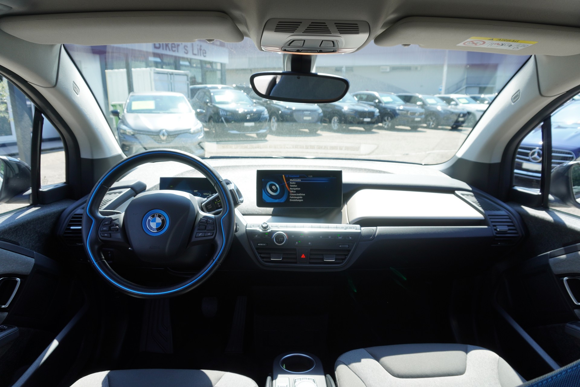 BMW i3 (94Ah)-image-14