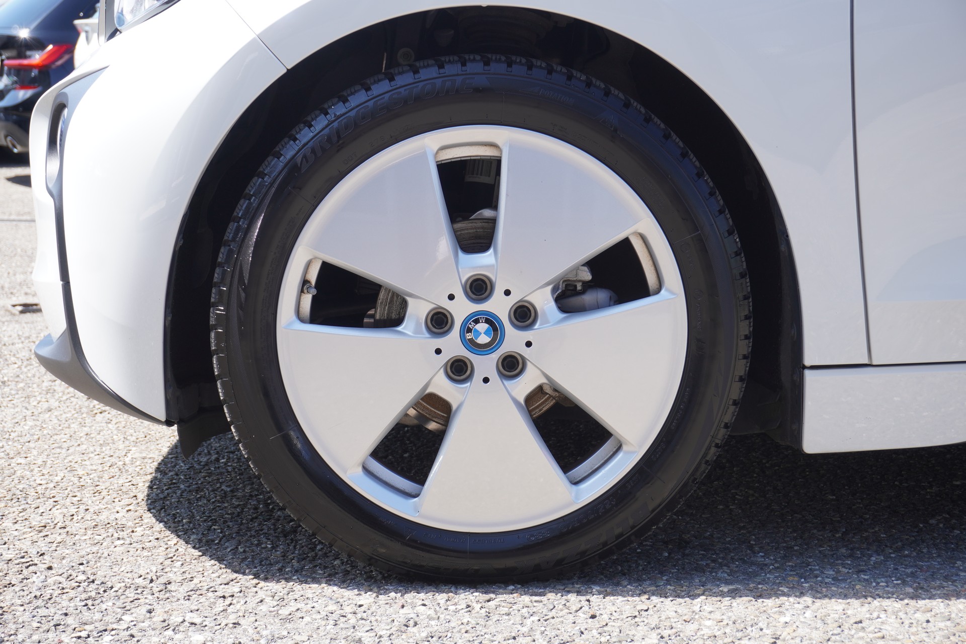 BMW i3 (94Ah)-image-8