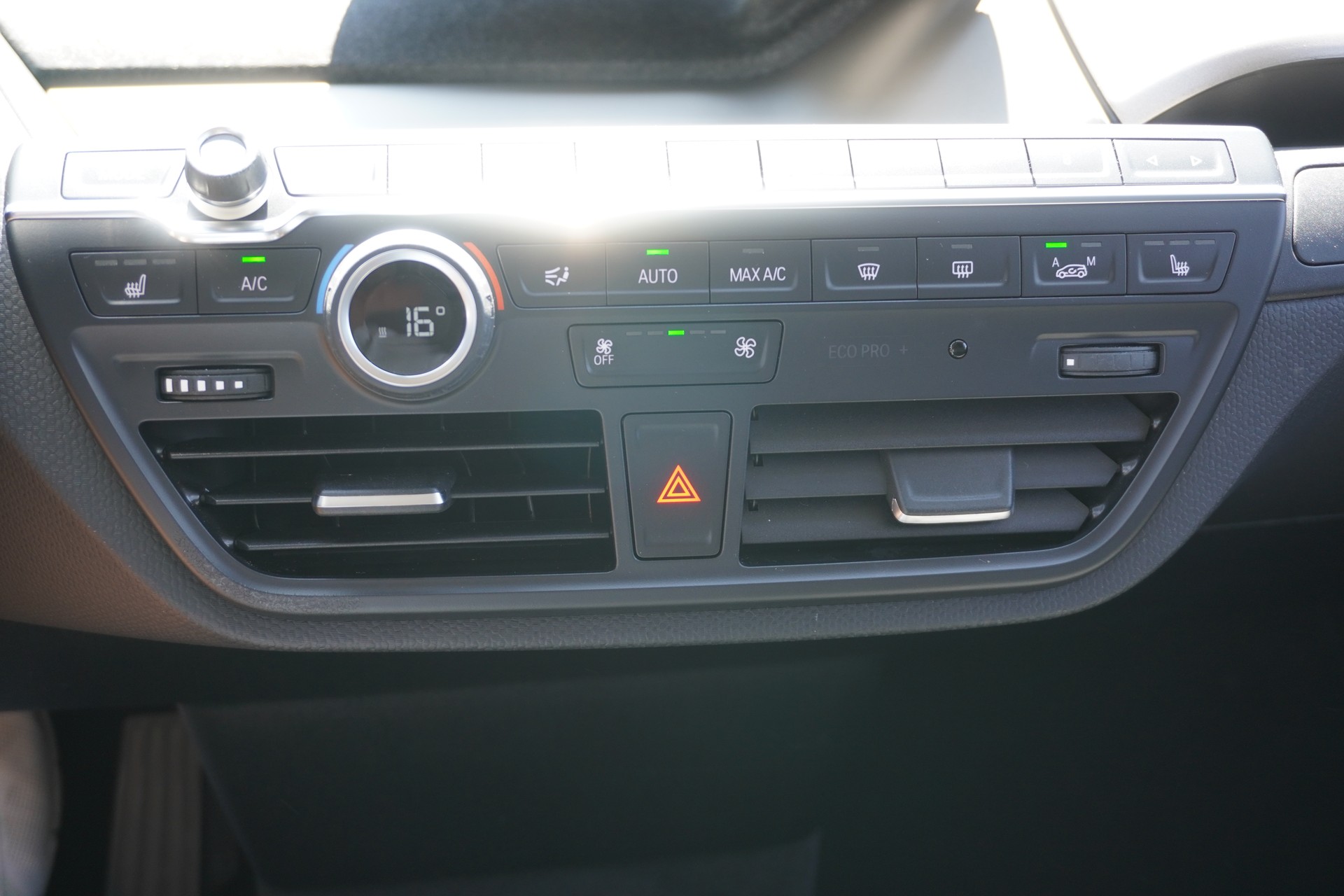 BMW i3 (94Ah)-image-17