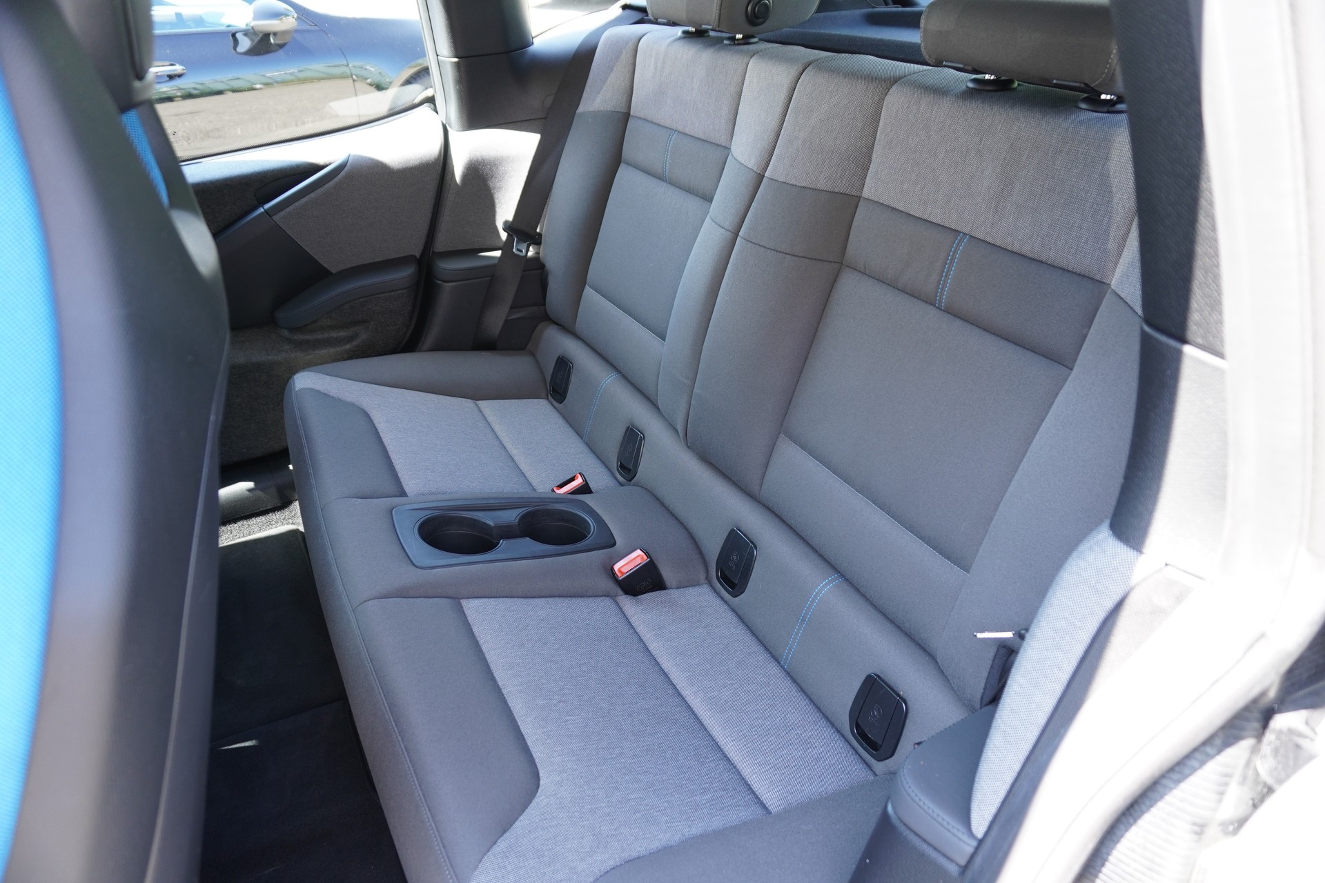 BMW i3 (94Ah)-image-12