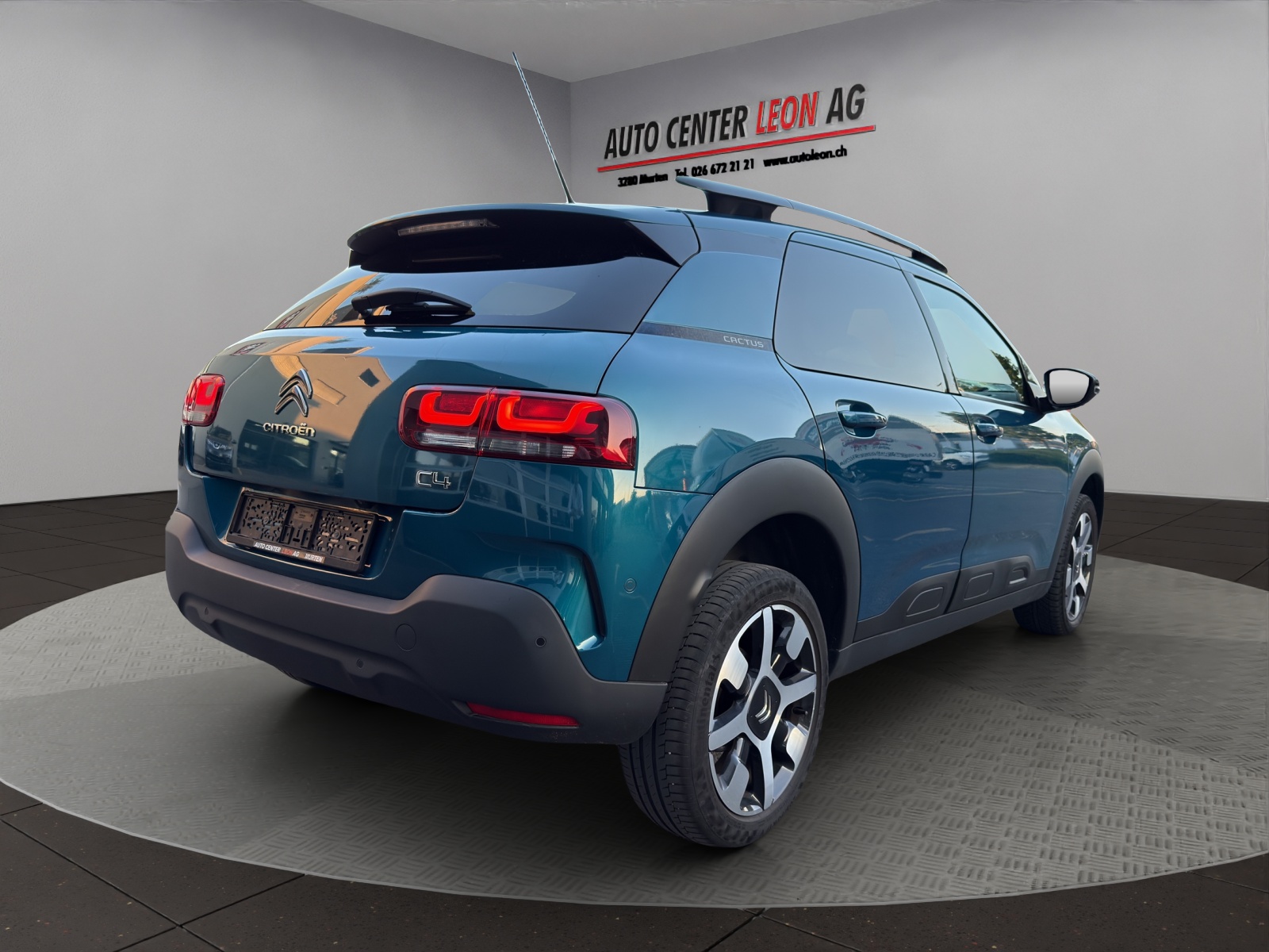CITROEN C4 Cactus 1.2 Pure Tech Shine EAT6-image-5