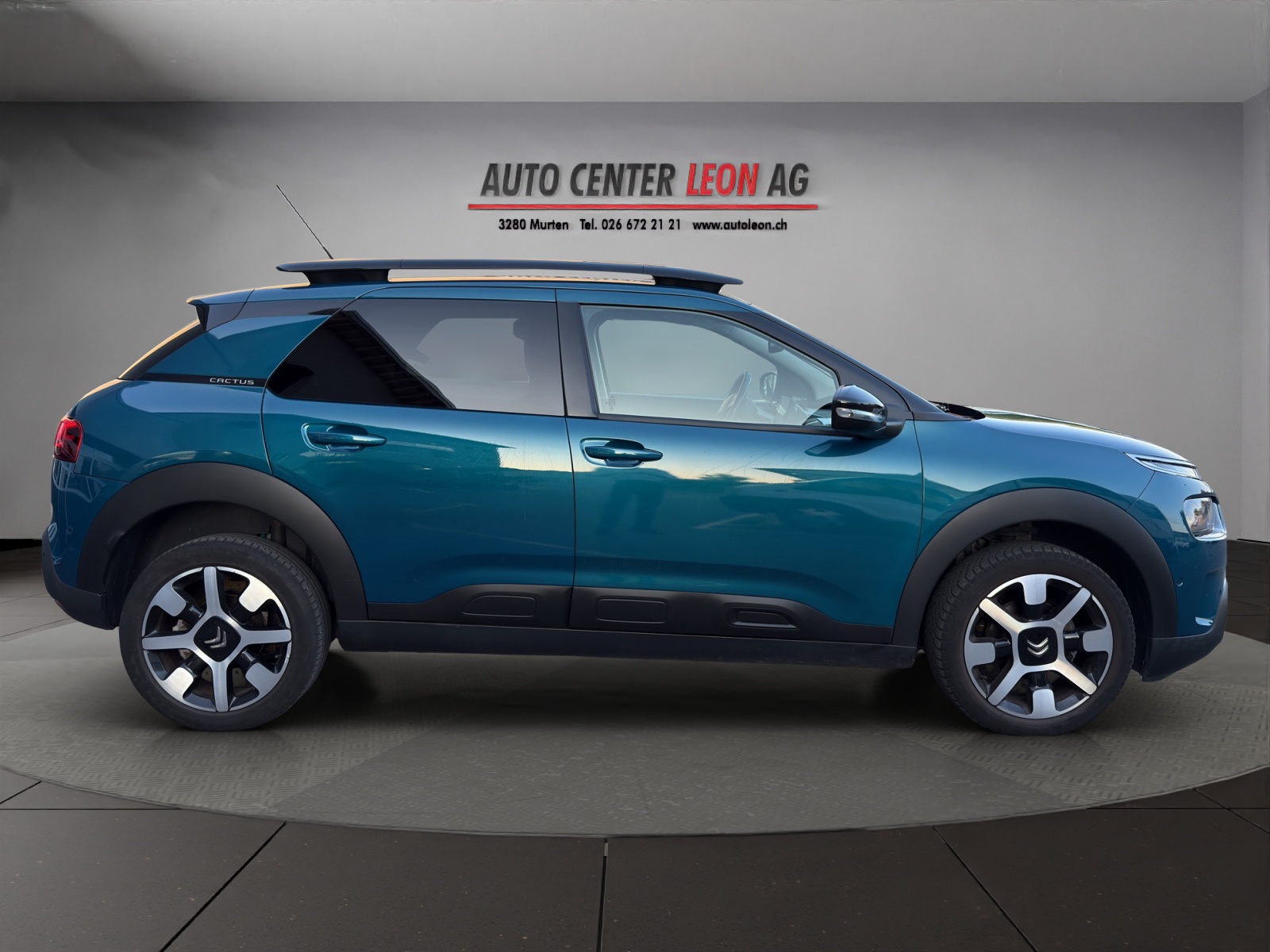 CITROEN C4 Cactus 1.2 Pure Tech Shine EAT6-image-6