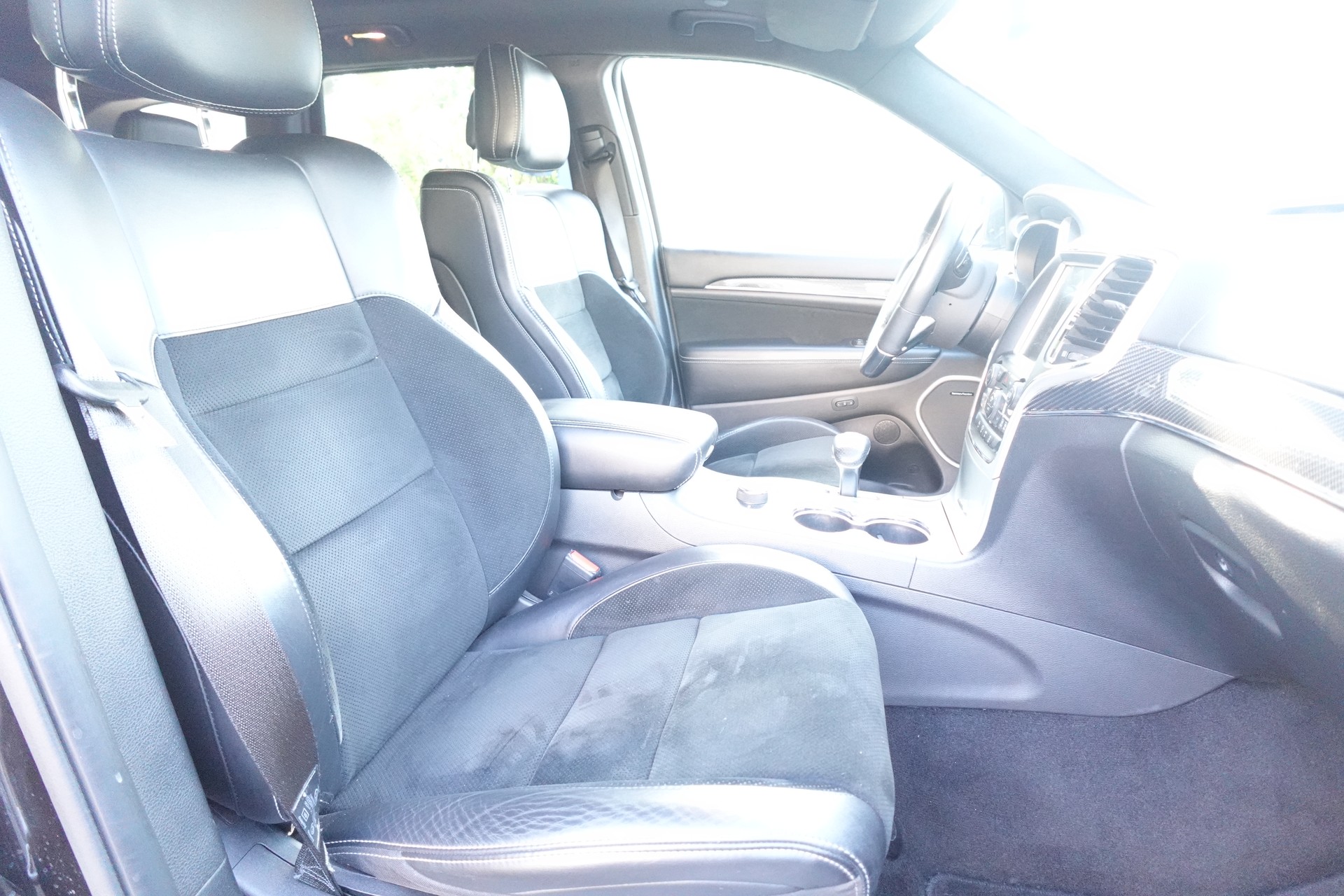 JEEP Grand Cherokee 6.4 V8 HEMI SRT8 Automatic-image-5
