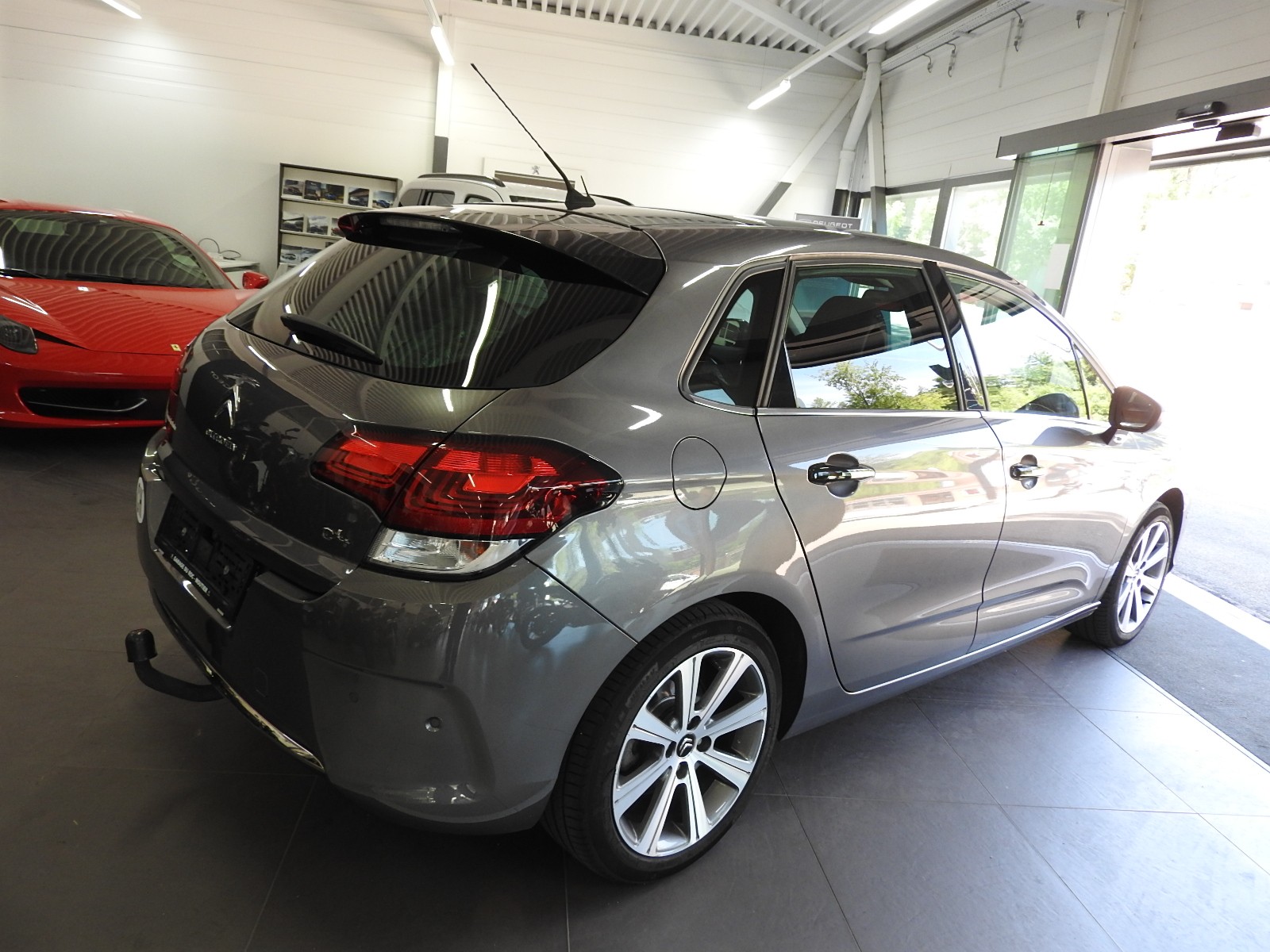 CITROEN C4 1.2 turbo 130 cv Shine Automatic-image-2