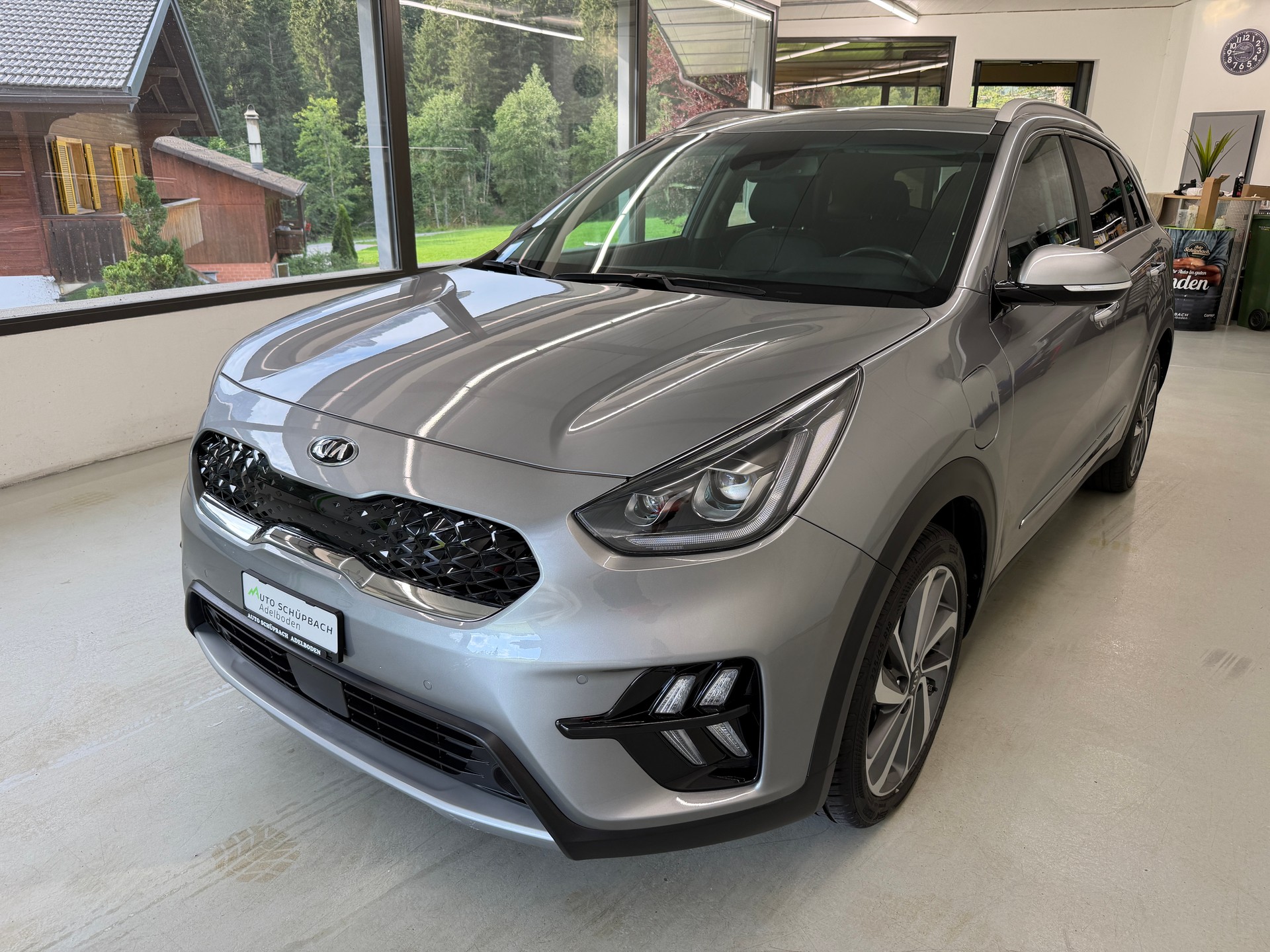 KIA Niro 1.6GDi Plug-in Hybrid Style DCT-image-9