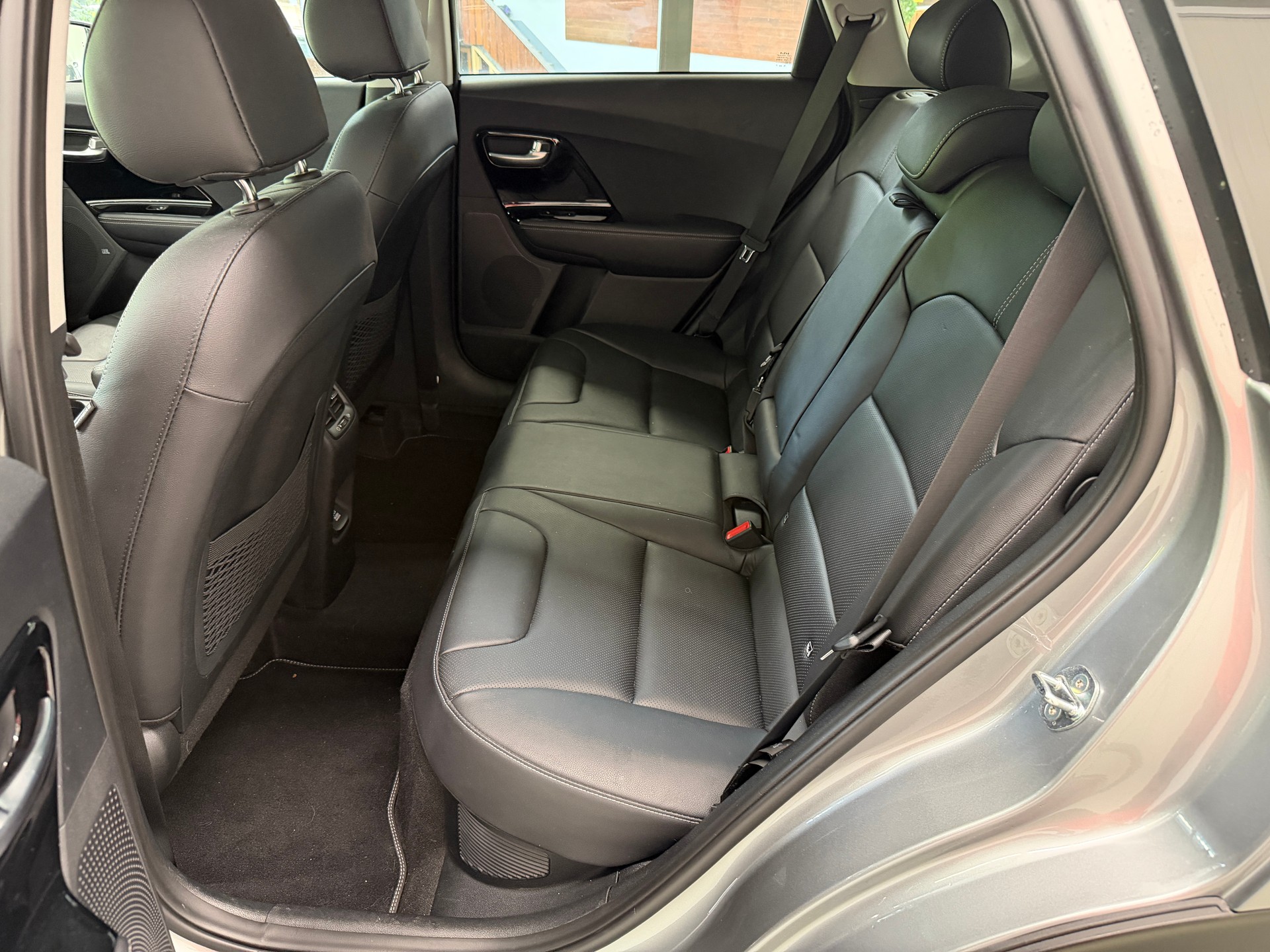 KIA Niro 1.6GDi Plug-in Hybrid Style DCT-image-14