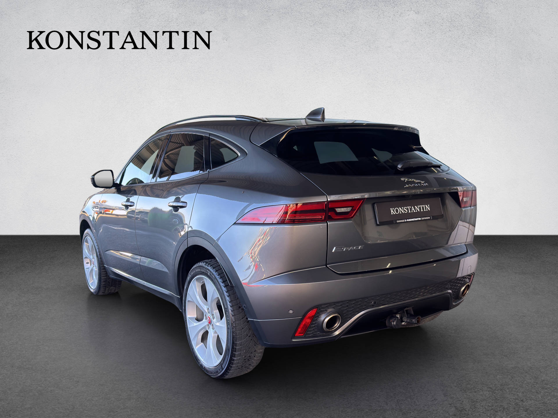 JAGUAR E-Pace 2.0 D 240 R-Dynamic HSE AWD-image-2