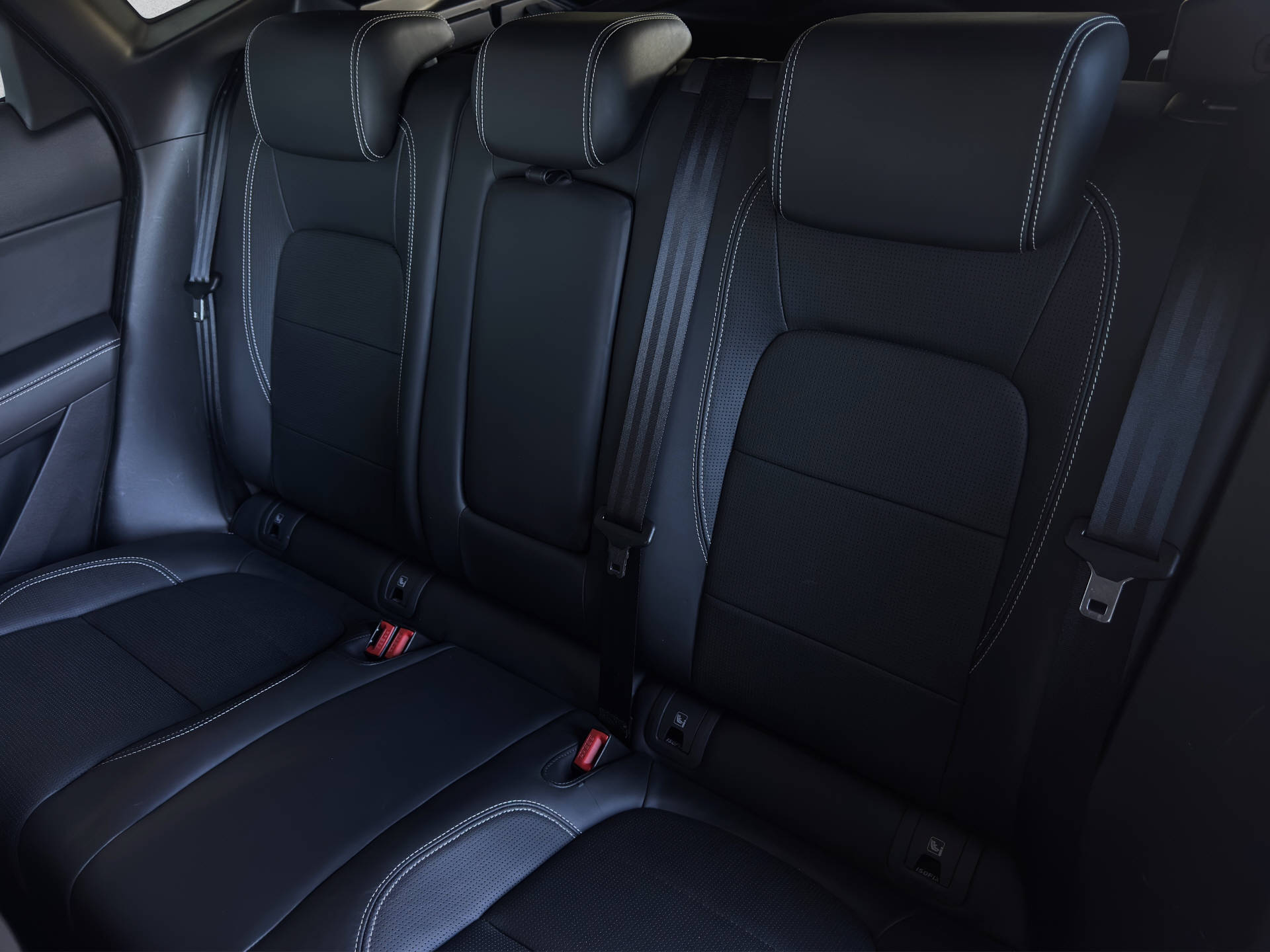 JAGUAR E-Pace 2.0 D 240 R-Dynamic HSE AWD-image-12