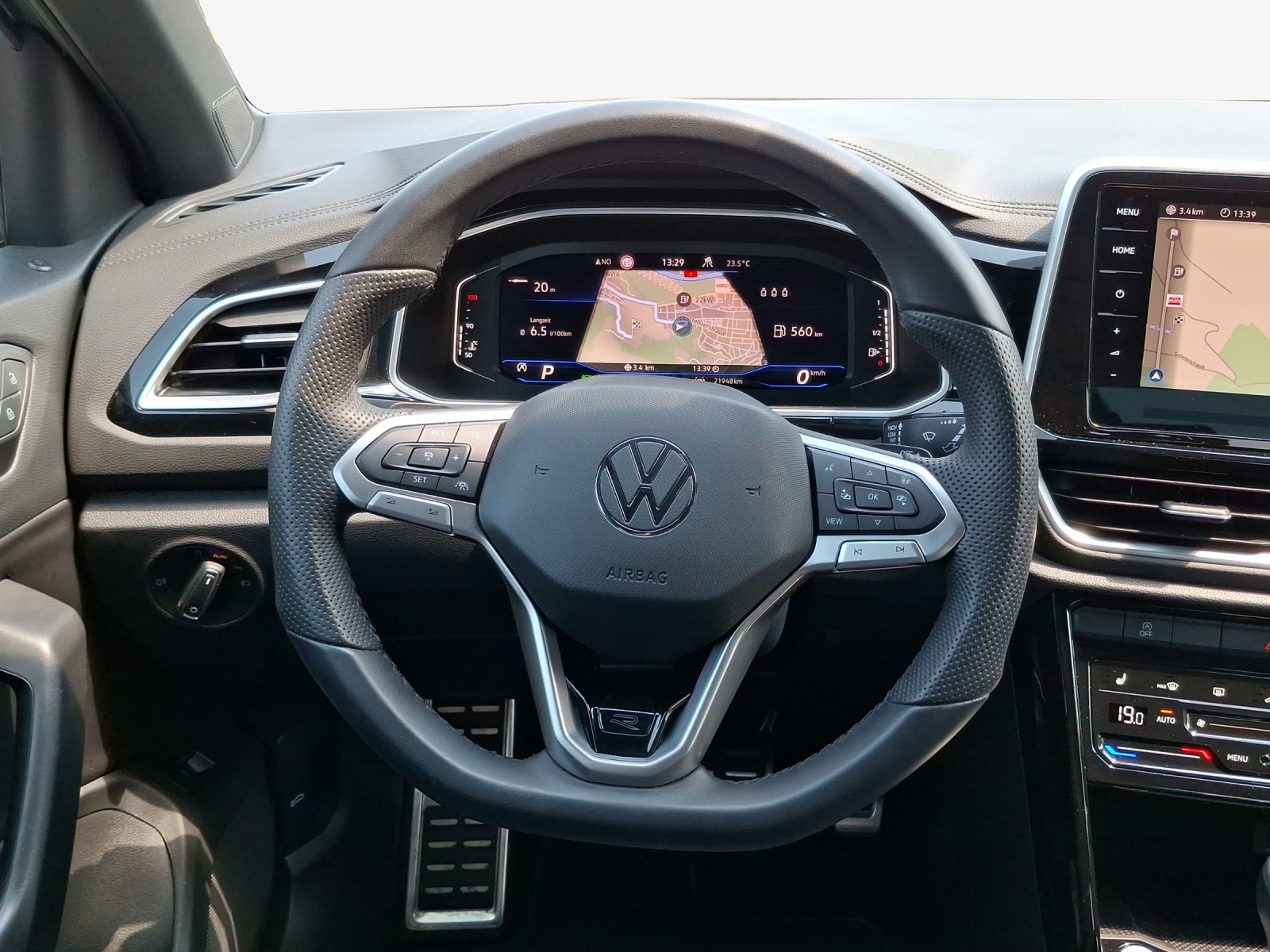 VW T-Roc 2.0 TSI R-Line DSG 4Motion-image-9