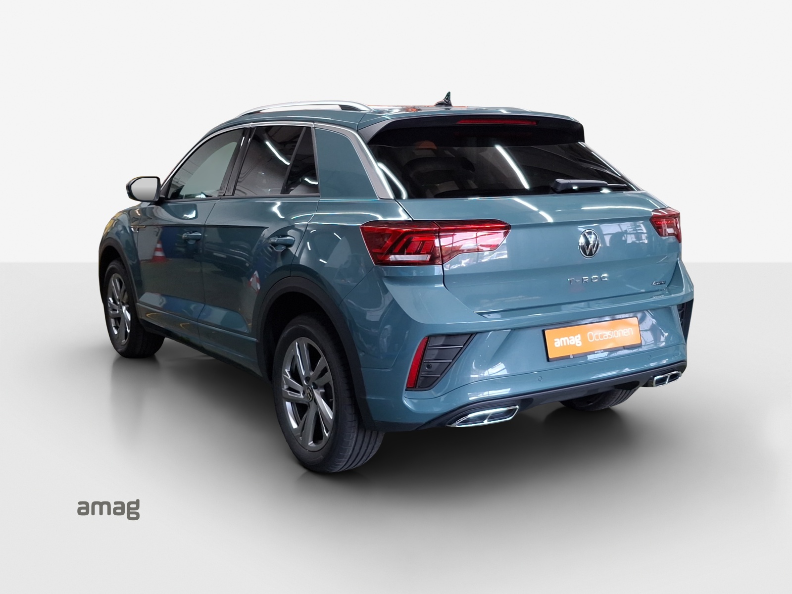 VW T-Roc 2.0 TSI R-Line DSG 4Motion-image-2