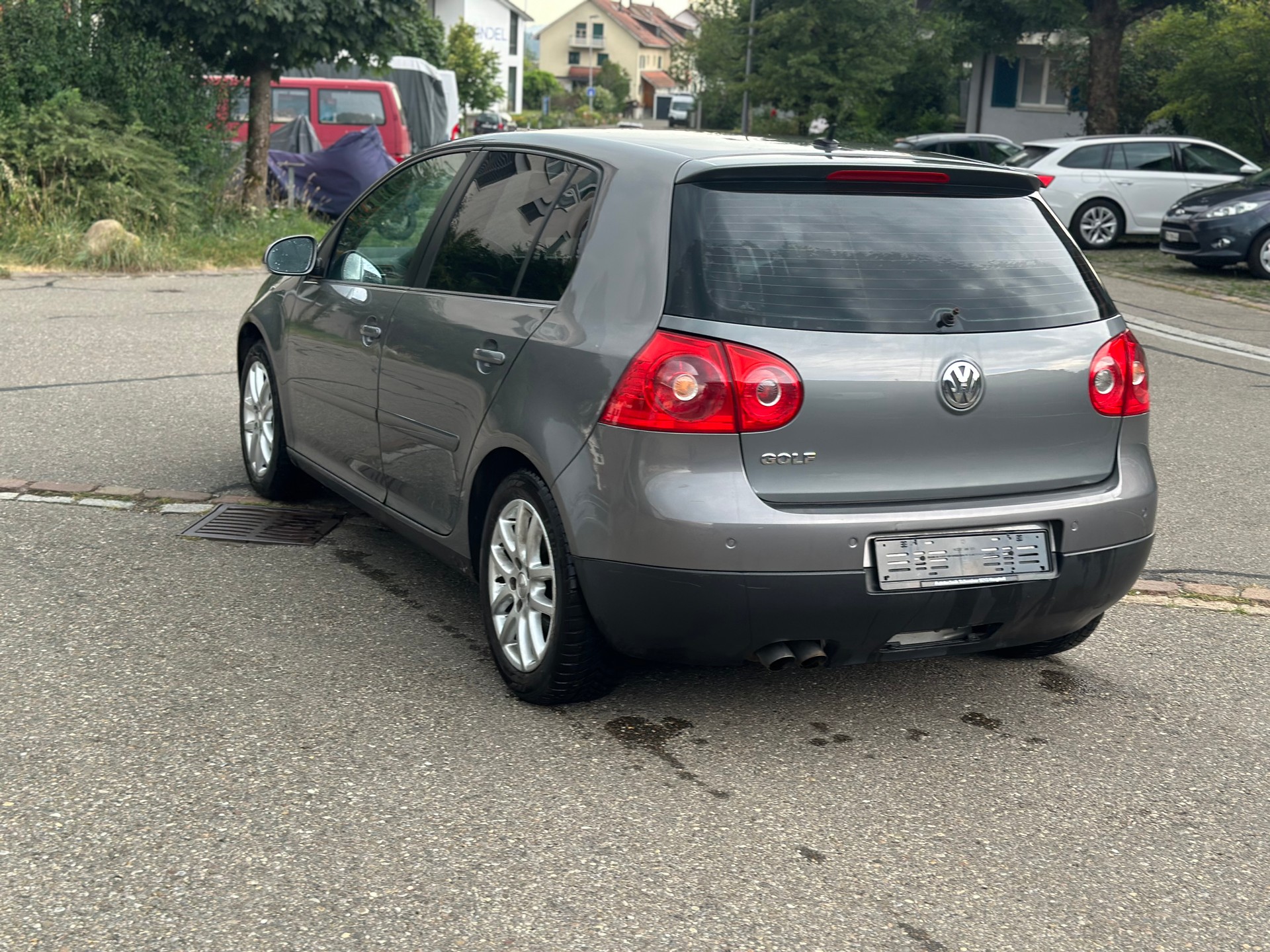 VW Golf 2.0 TDI Sportline 4Motion-image-6