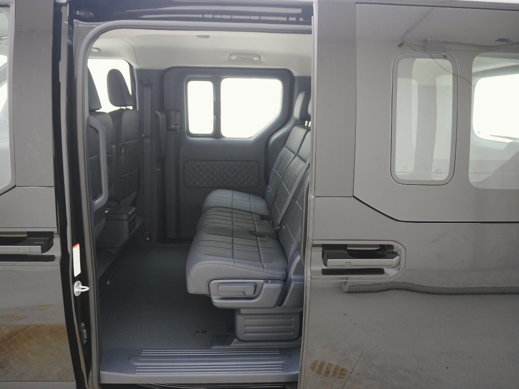 KIA PV5 Passenger 71.2 kWh Elite Plus-image-13