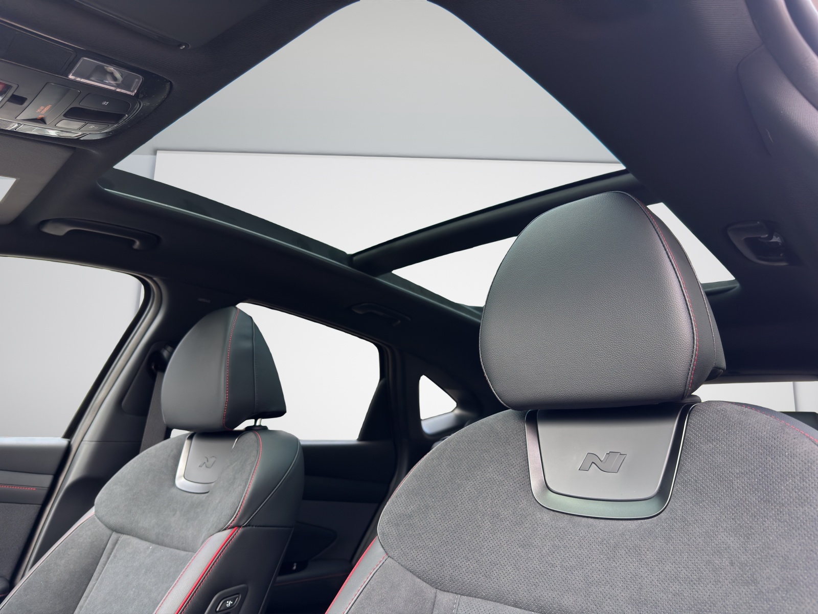 HYUNDAI Tucson 1.6 T-GDi HEV N-Line Sunroof 4WD MY27-image-13