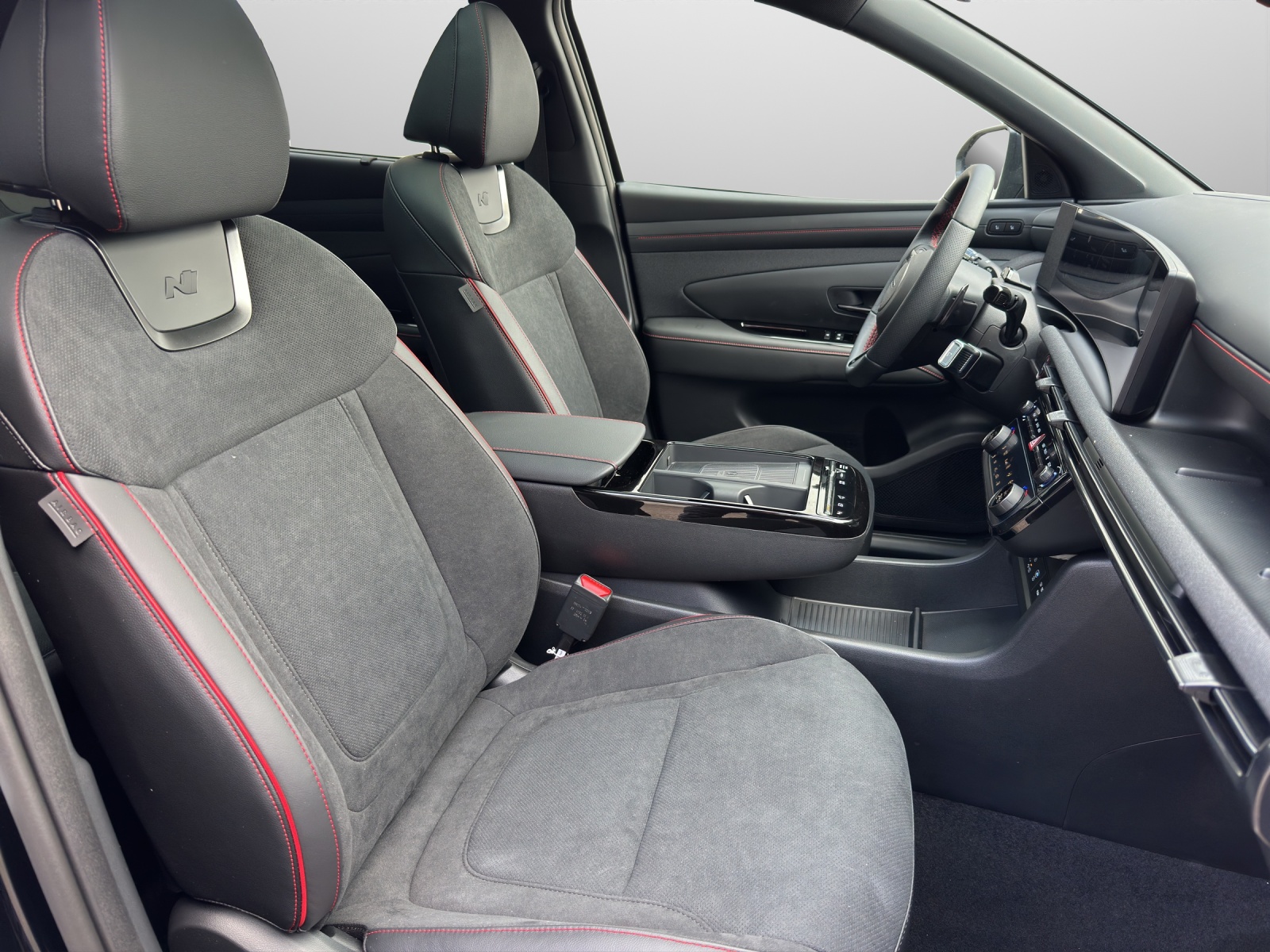 HYUNDAI Tucson 1.6 T-GDi HEV N-Line Sunroof 4WD MY27-image-11