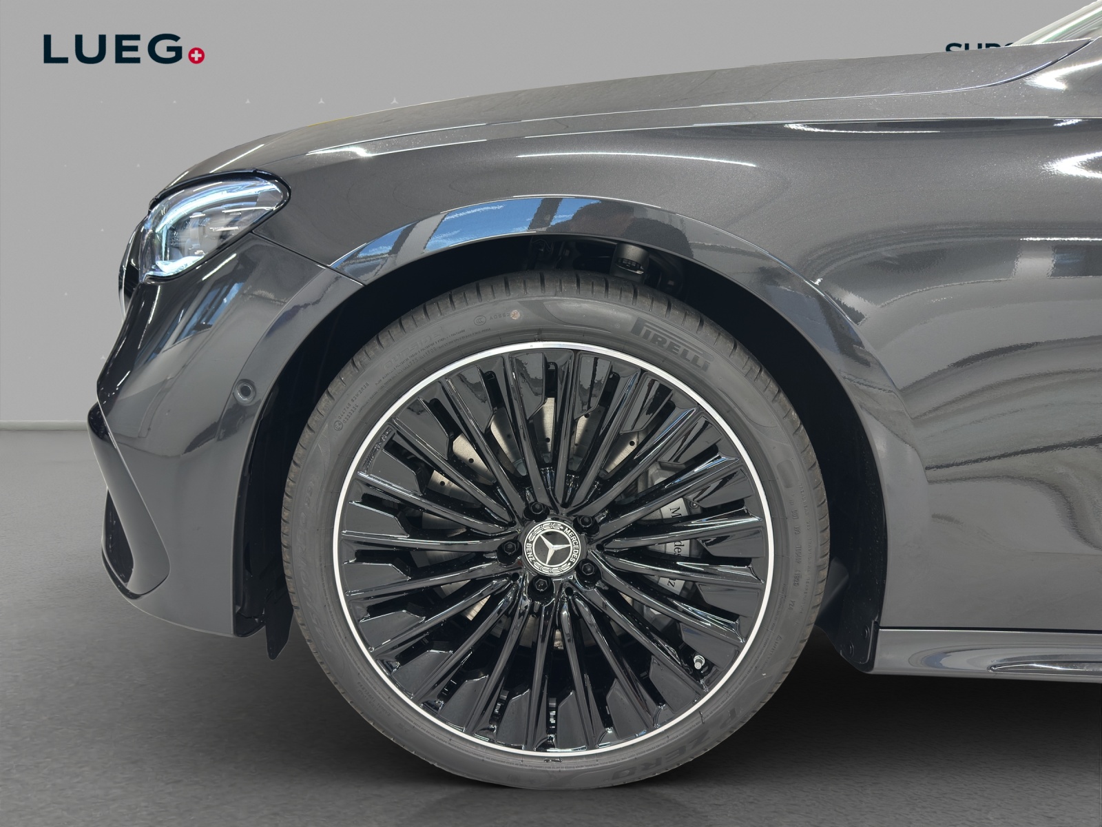 MERCEDES-BENZ E 220 d T 4Matic 9G-Tronic "Swiss Star"-image-6