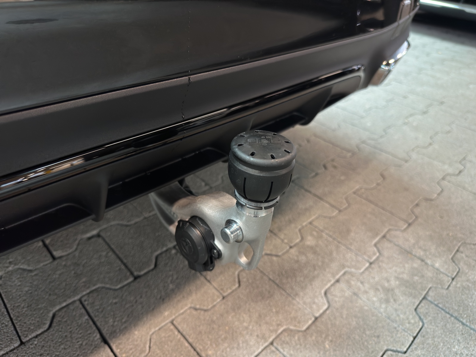 MERCEDES-BENZ E 220 d T 4Matic 9G-Tronic "Swiss Star"-image-15