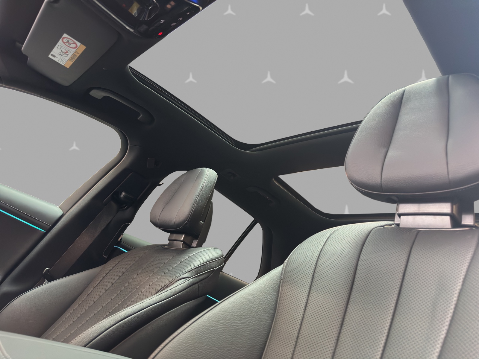 MERCEDES-BENZ E 220 d T 4Matic 9G-Tronic "Swiss Star"-image-8