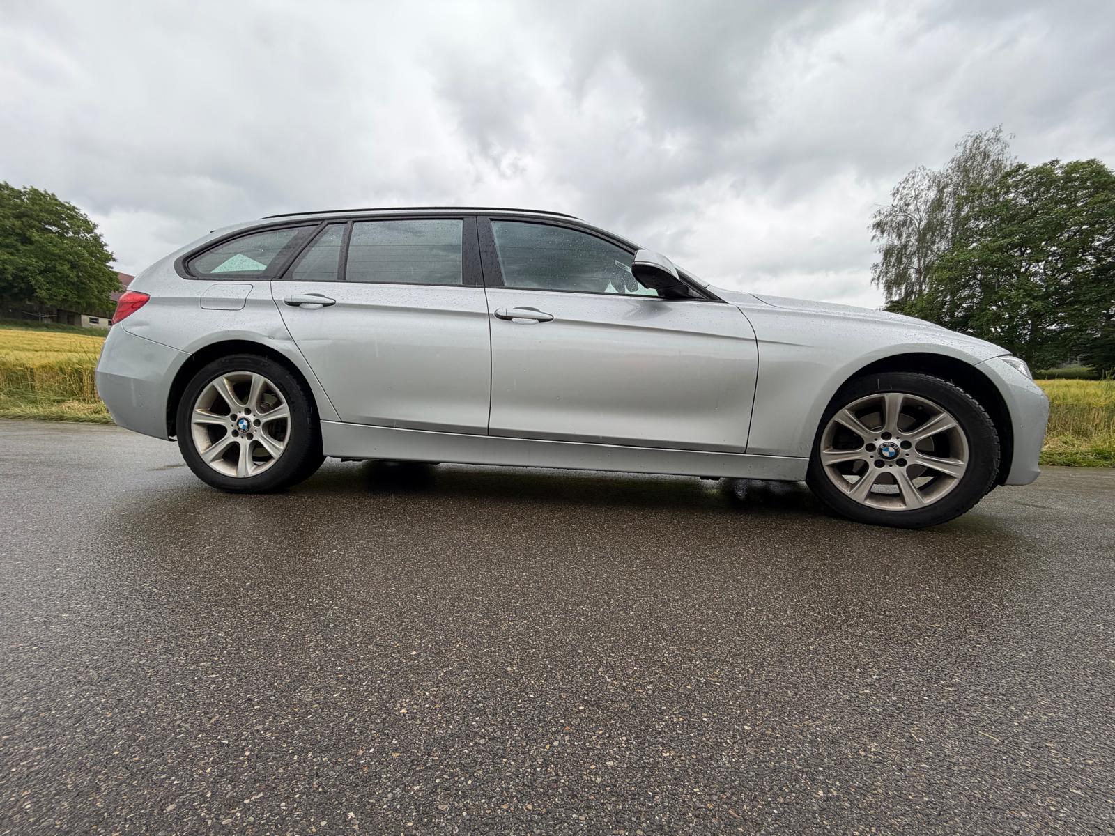 BMW 320d Touring Steptronic-image-4