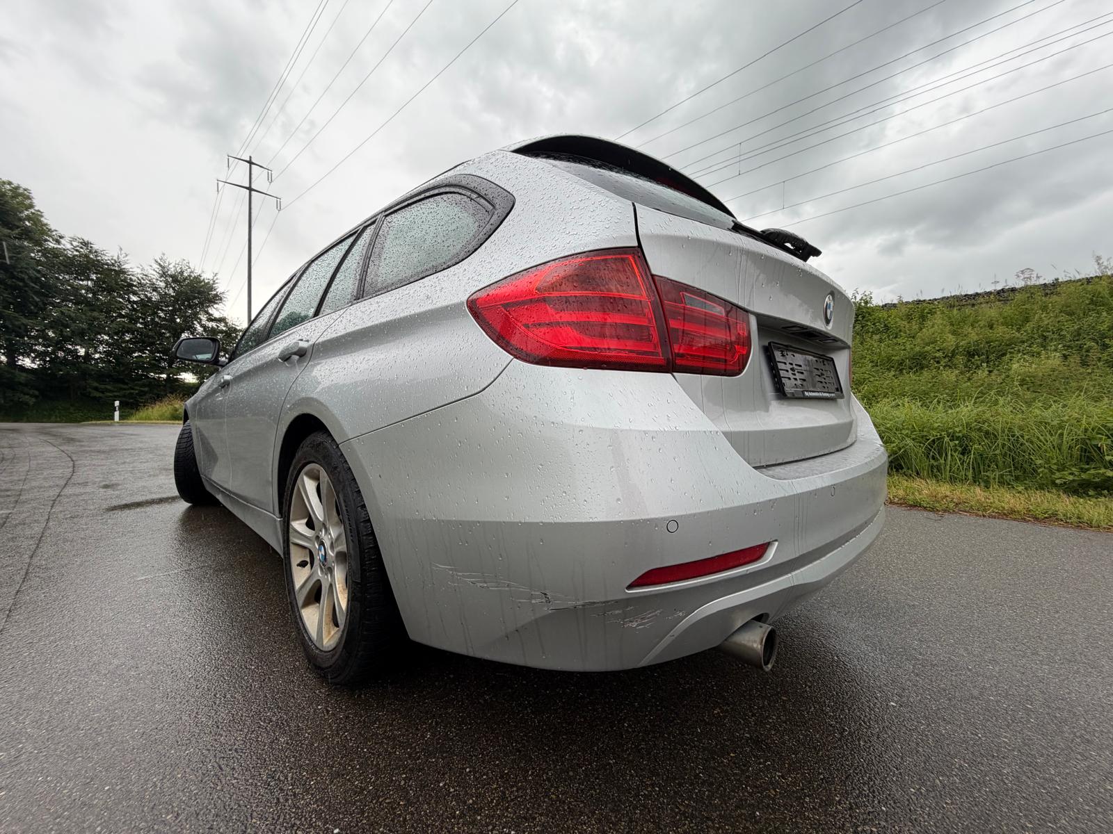 BMW 320d Touring Steptronic-image-7