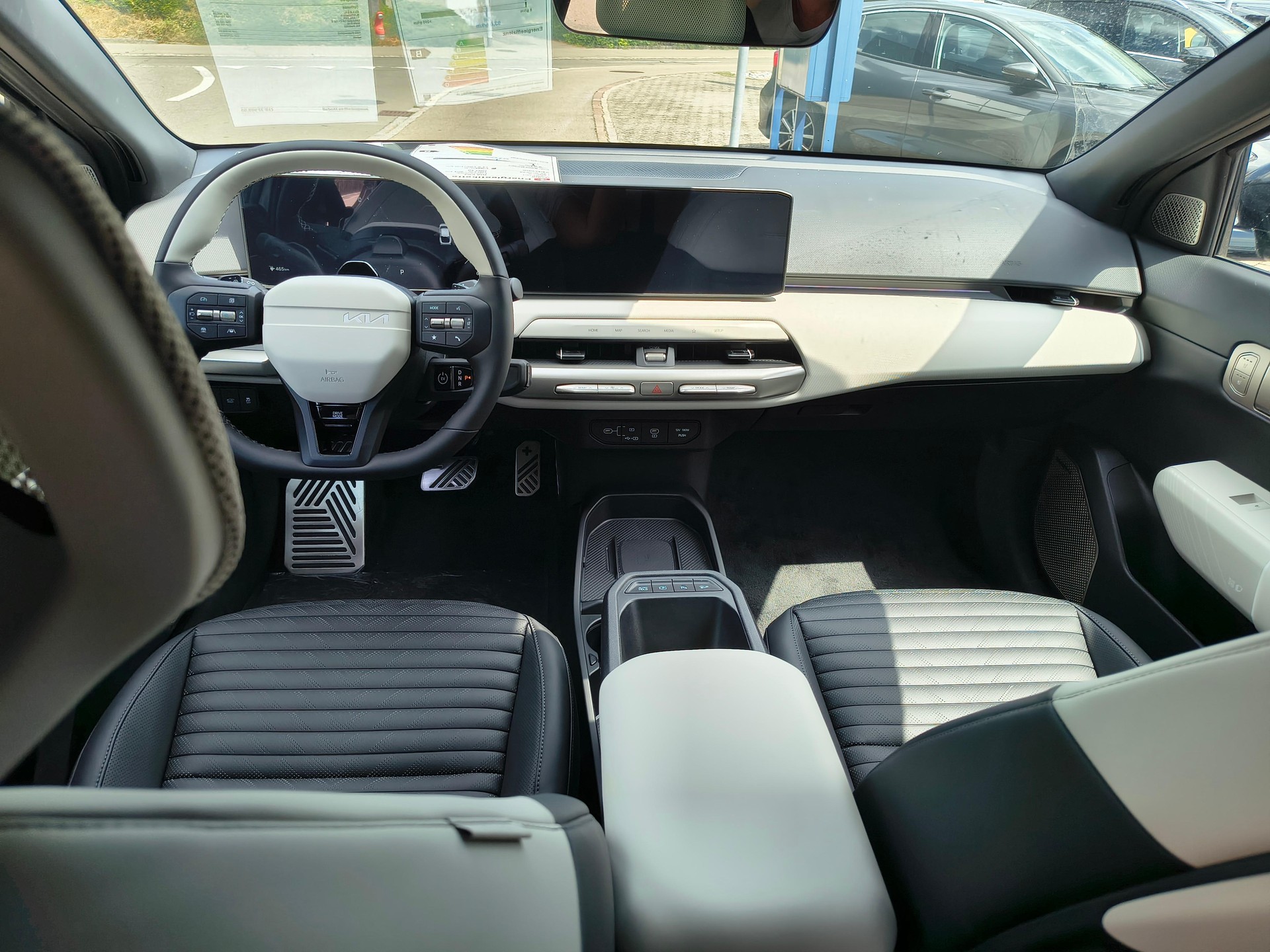 KIA EV4 Fastback 81 kWh GT-Line-image-6