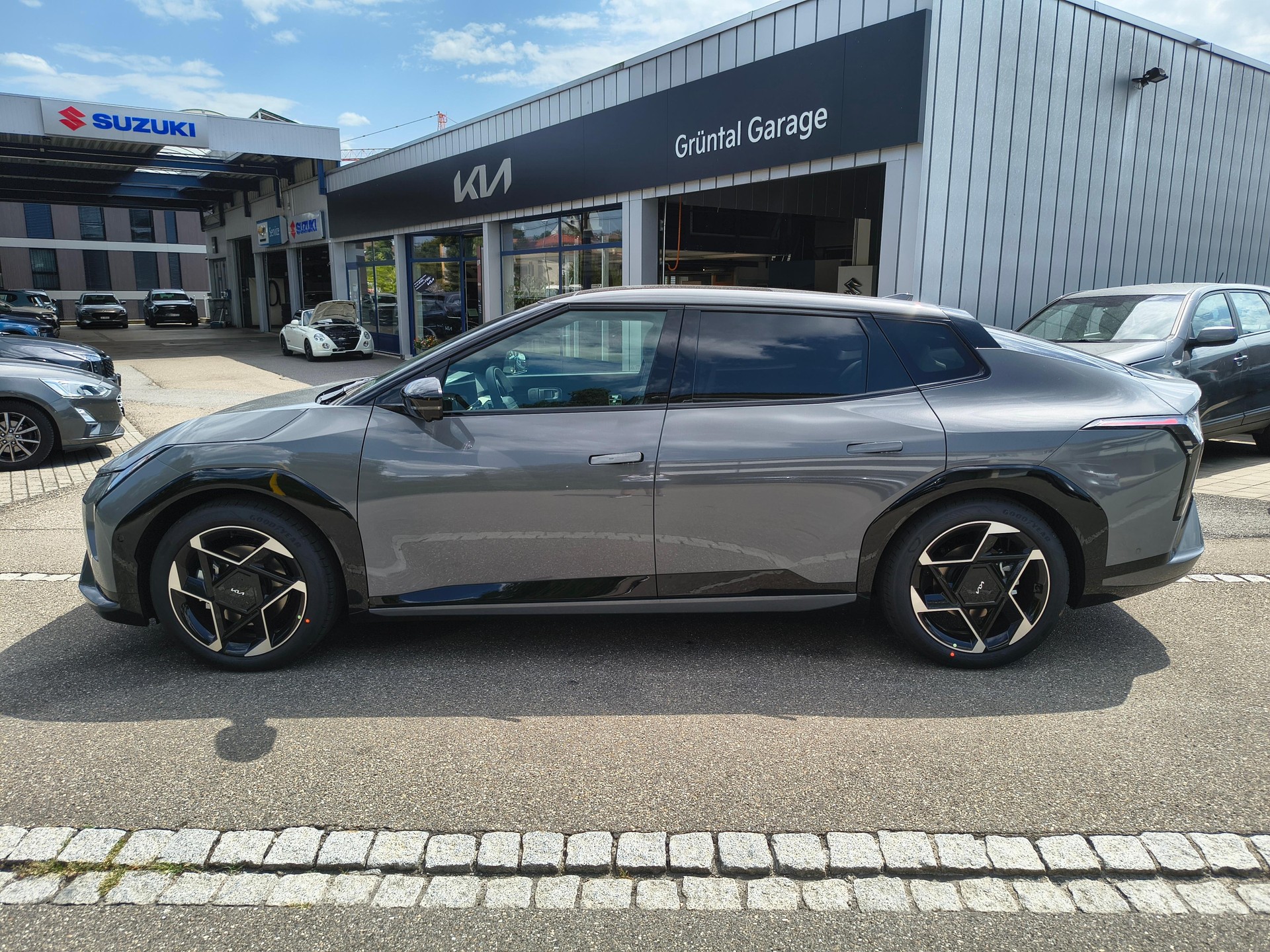 KIA EV4 Fastback 81 kWh GT-Line-image-1