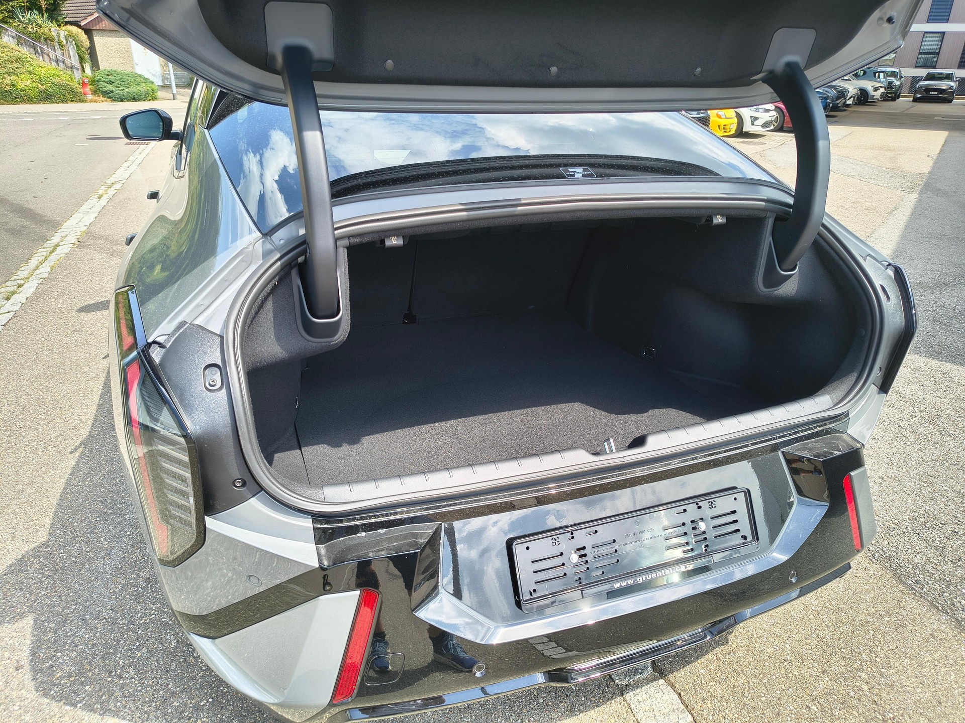 KIA EV4 Fastback 81 kWh GT-Line-image-9