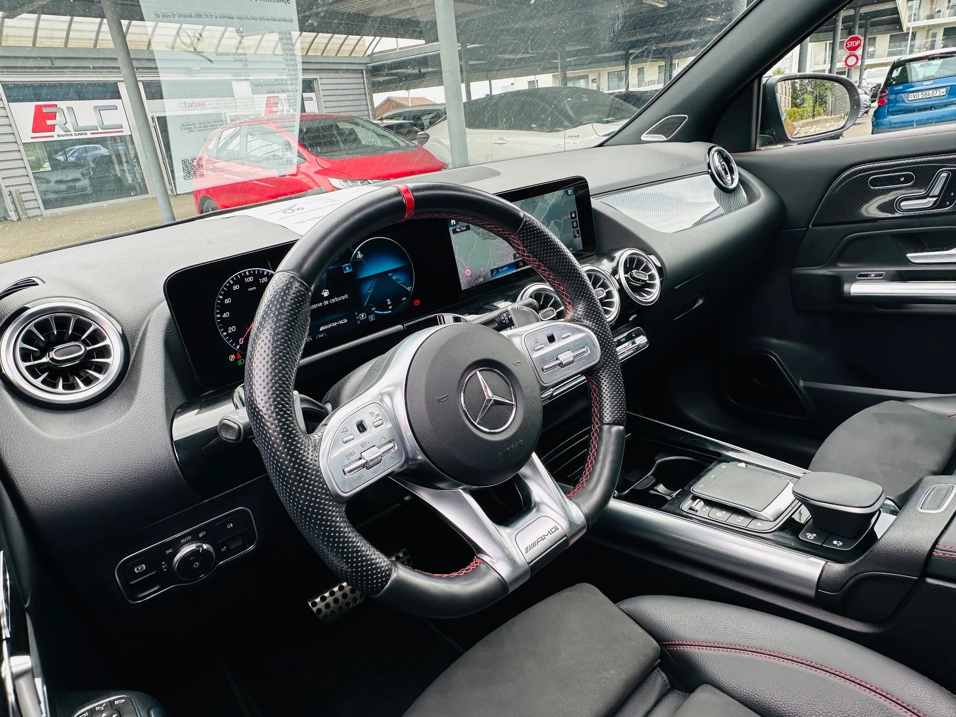 MERCEDES-BENZ GLA 35 AMG 4Matic 8G-Speedshift DCT-image-14