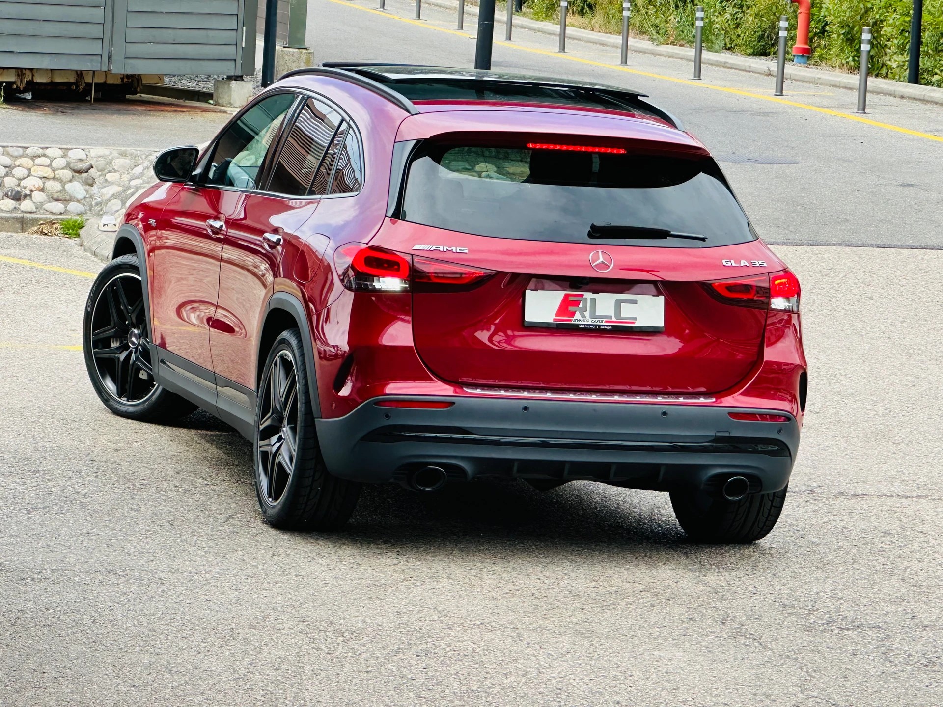 MERCEDES-BENZ GLA 35 AMG 4Matic 8G-Speedshift DCT-image-10