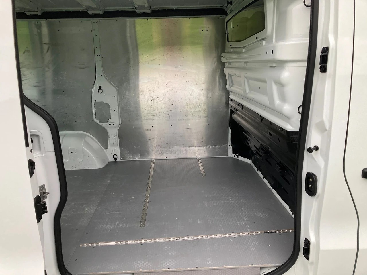 RENAULT Trafic 1.6 dCi 120 2.9t Business L1H1 **Nutzlast 1'160 KG**-image-6