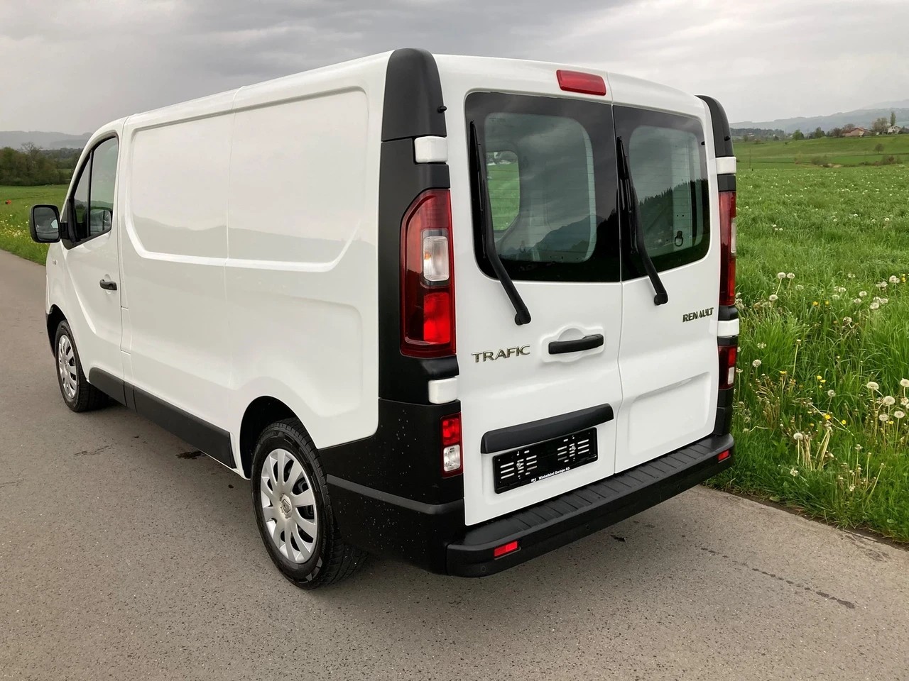RENAULT Trafic 1.6 dCi 120 2.9t Business L1H1 **Nutzlast 1'160 KG**-image-3