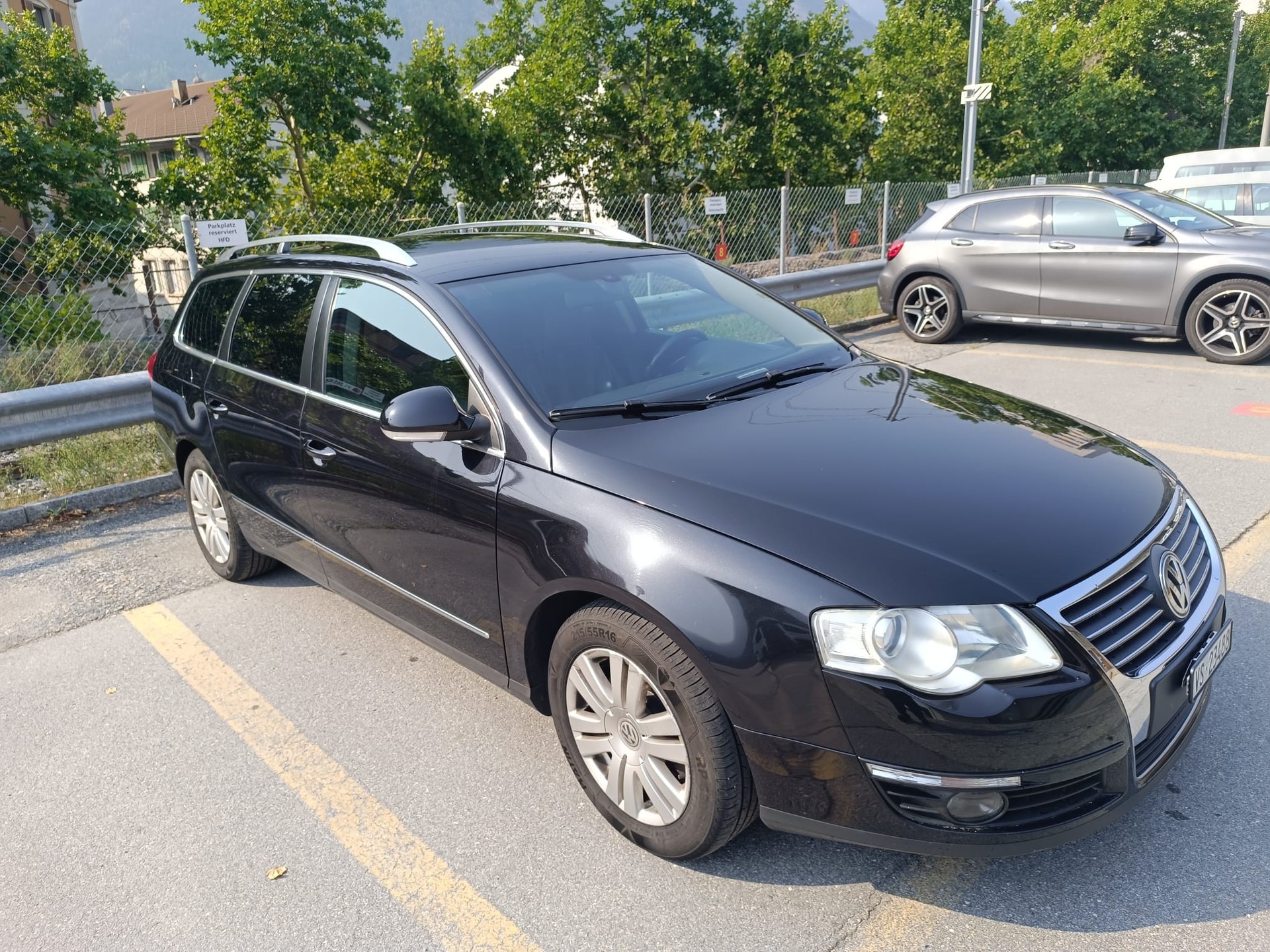 VW Passat Variant 2.0 TDI Comfortline 4Motion-image-1