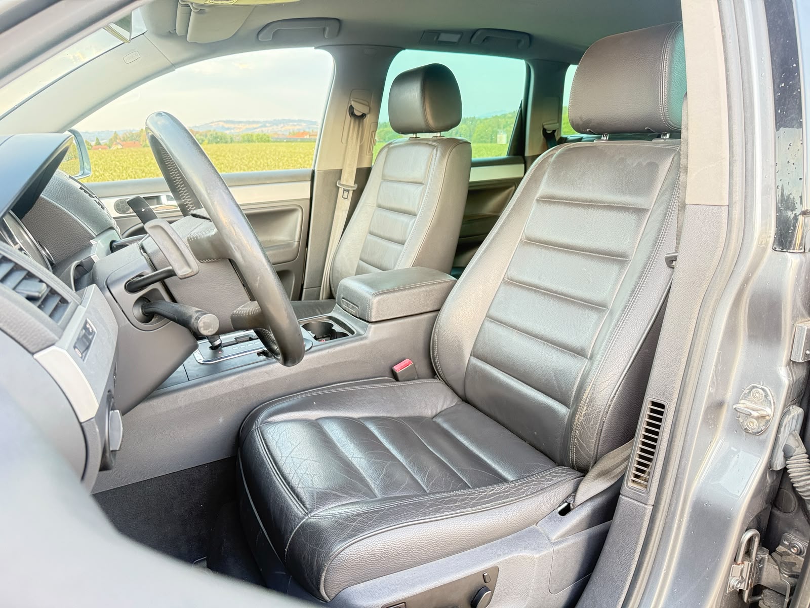 VW Touareg 3.2 V6-image-6