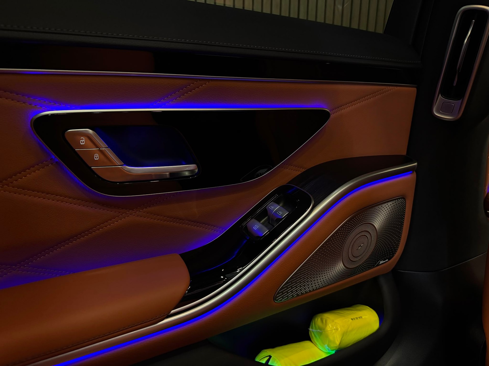 MERCEDES-BENZ S 63 AMG E Performance 4Matic-image-30
