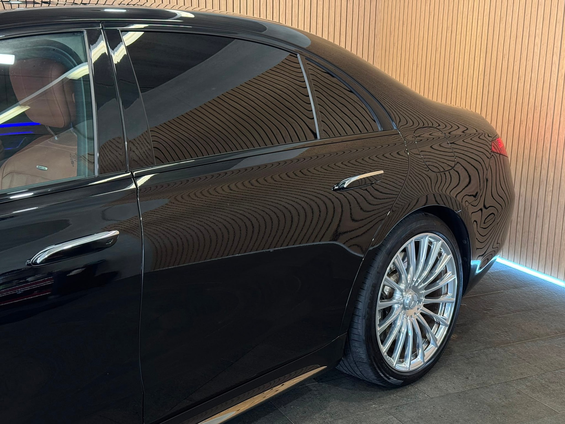 MERCEDES-BENZ S 63 AMG E Performance 4Matic-image-5